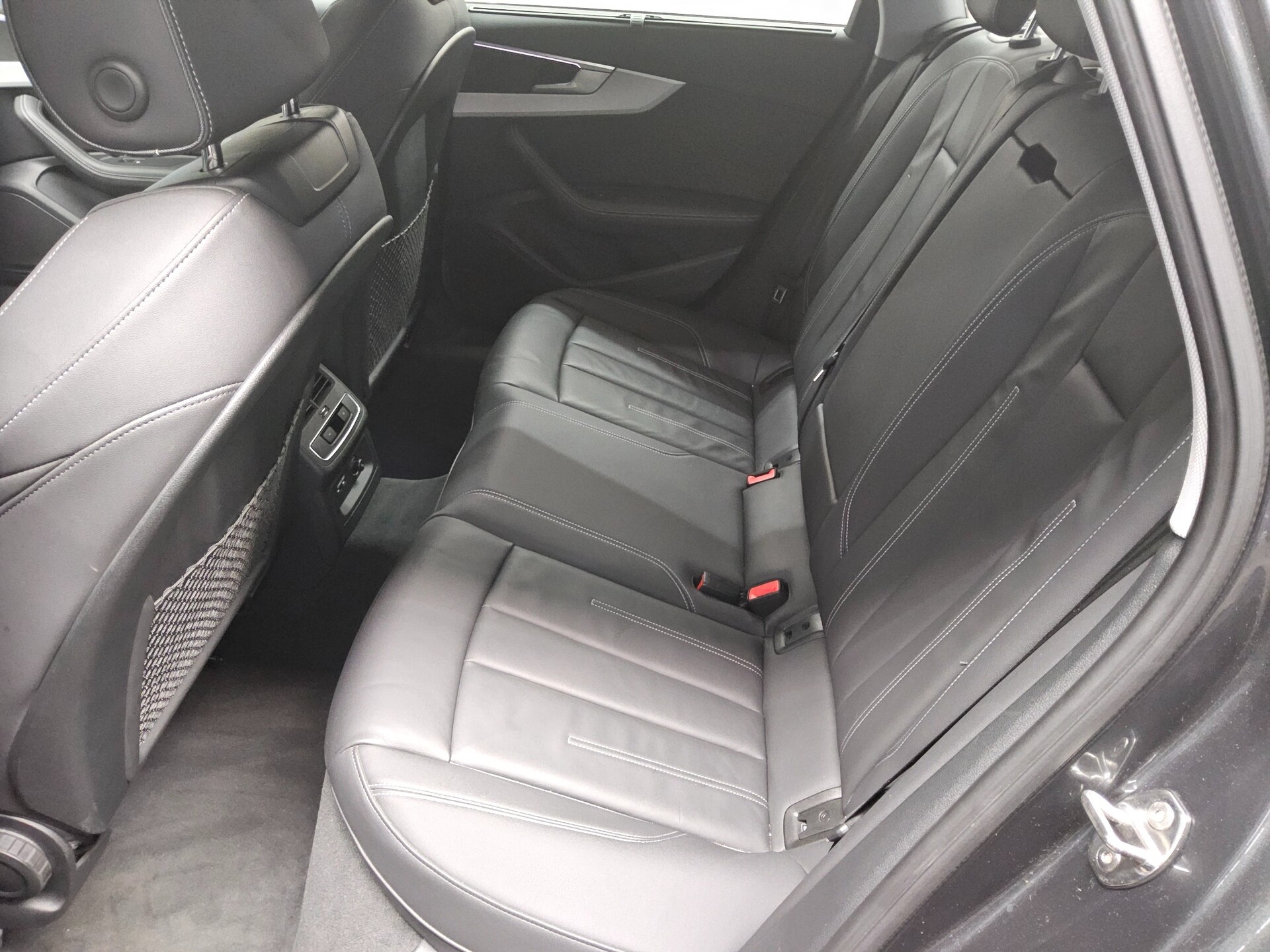 Audi A4 Avant 50 TDI Qu. S-Line Leder Navi LED 13