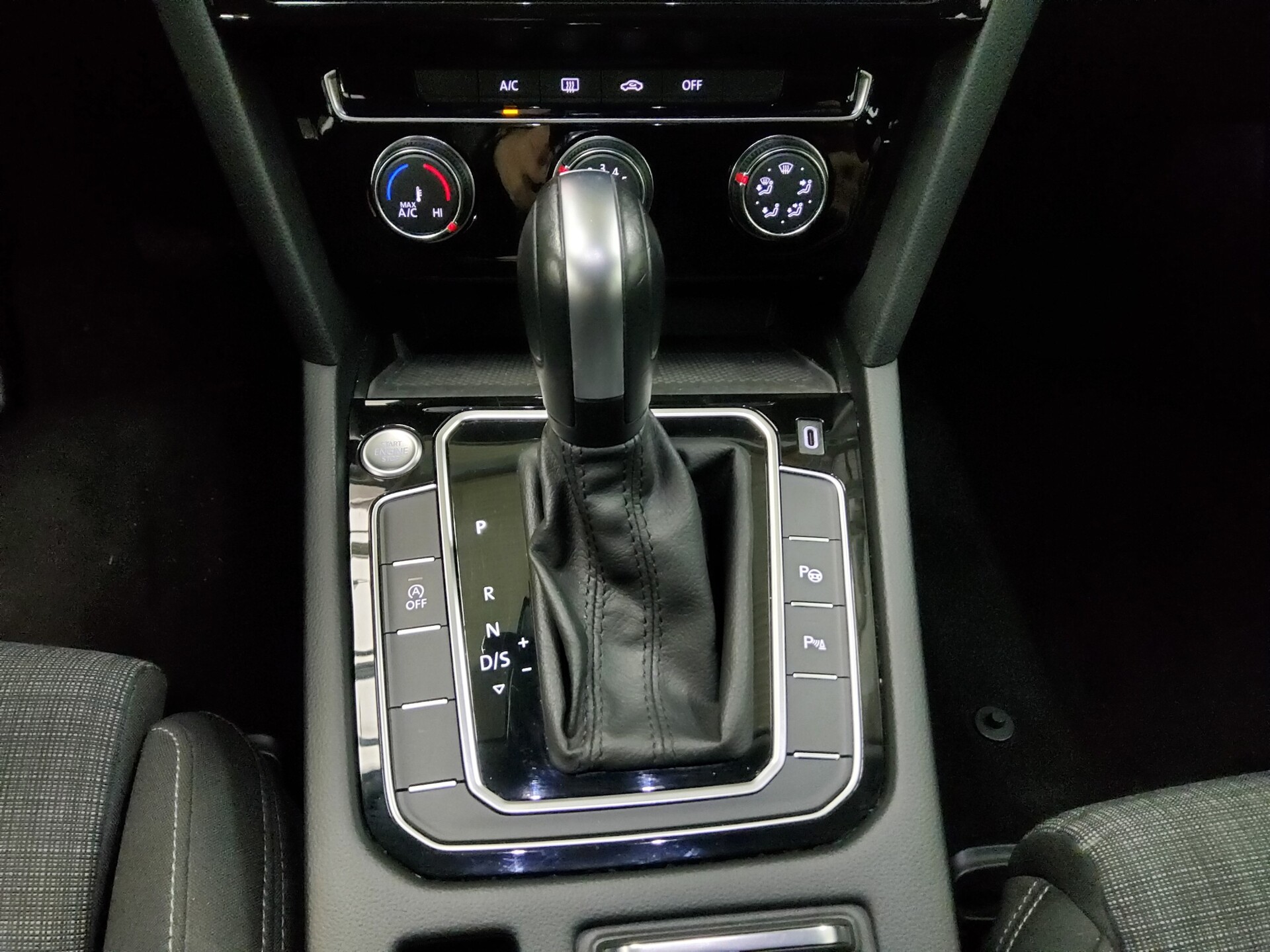 Volkswagen Passat Var. 2.0 TDI Business Navi Matrix AID RFK 6