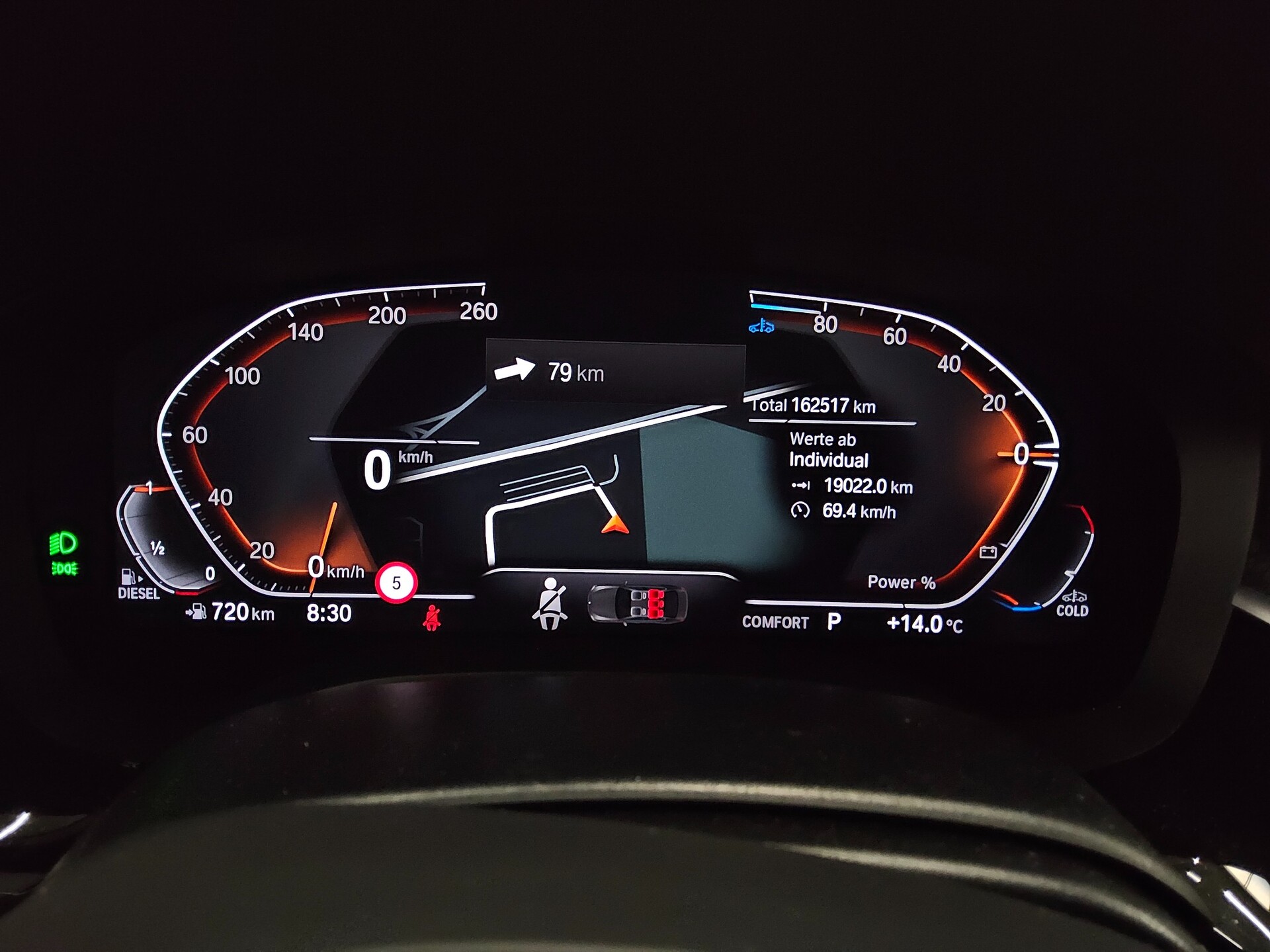 BMW 520dA Touring M-Sport Navi LC Pro HuD Pano HiFi 8