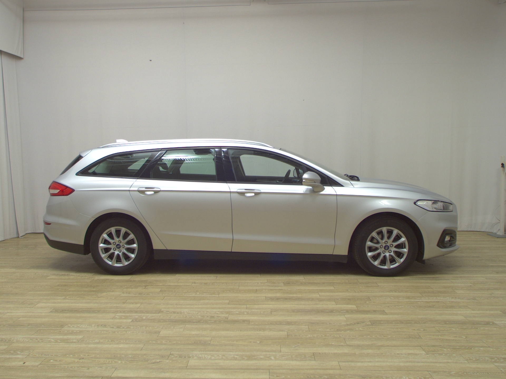 Ford Mondeo Turnier 2.0 EB Business Navi Shz RFK PDC