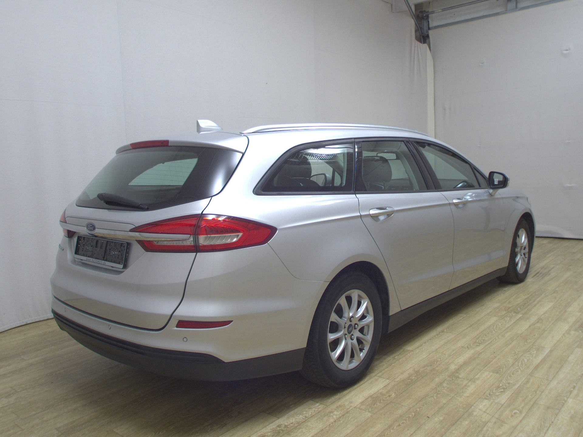 Ford Mondeo Turnier 2.0 EB Business Navi Shz RFK PDC 4