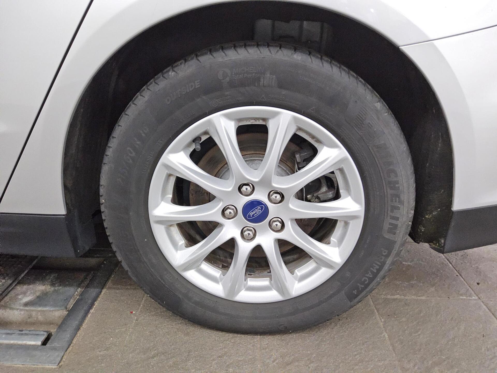 Ford Mondeo Turnier 2.0 EB Business Navi Shz RFK PDC 10