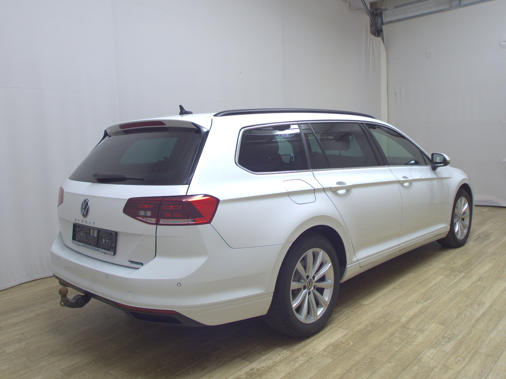 Volkswagen Passat Var. 2.0 TDI 4M Business Navi LED AID ACC 4