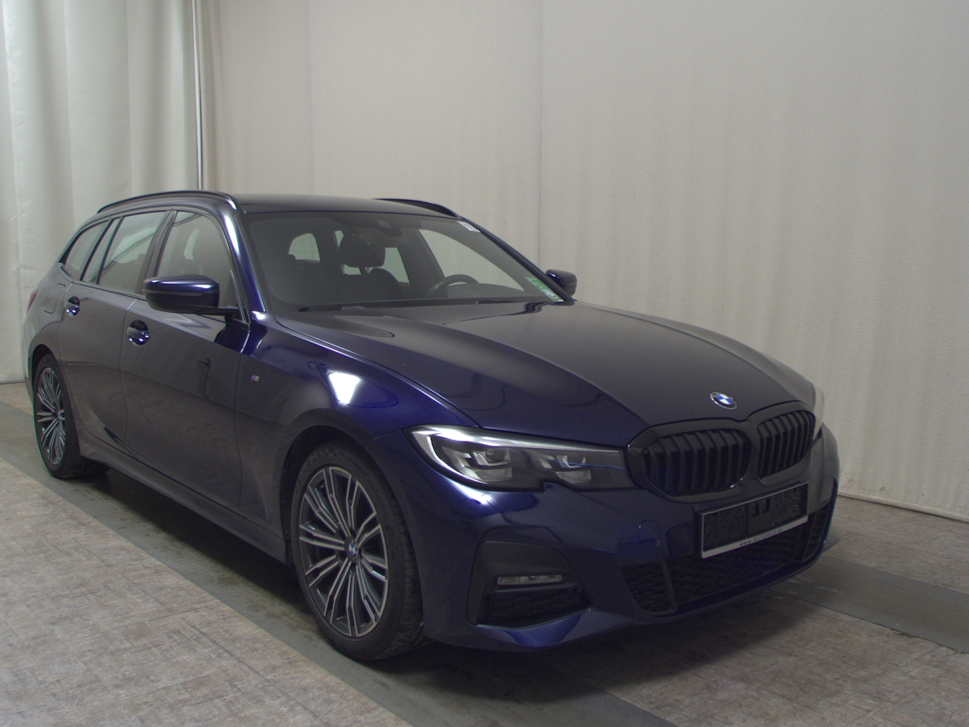 BMW 318d Touring M-Sport Navi LED LC pro HiFI 3