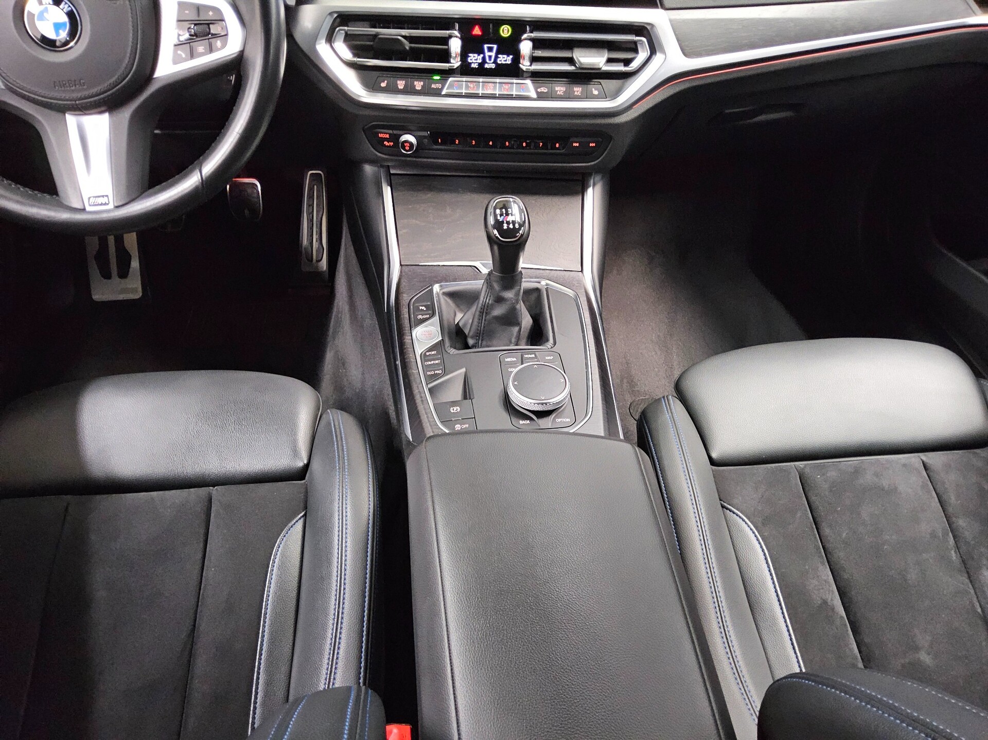 BMW 318d Touring M-Sport Navi LED LC pro HiFI 6