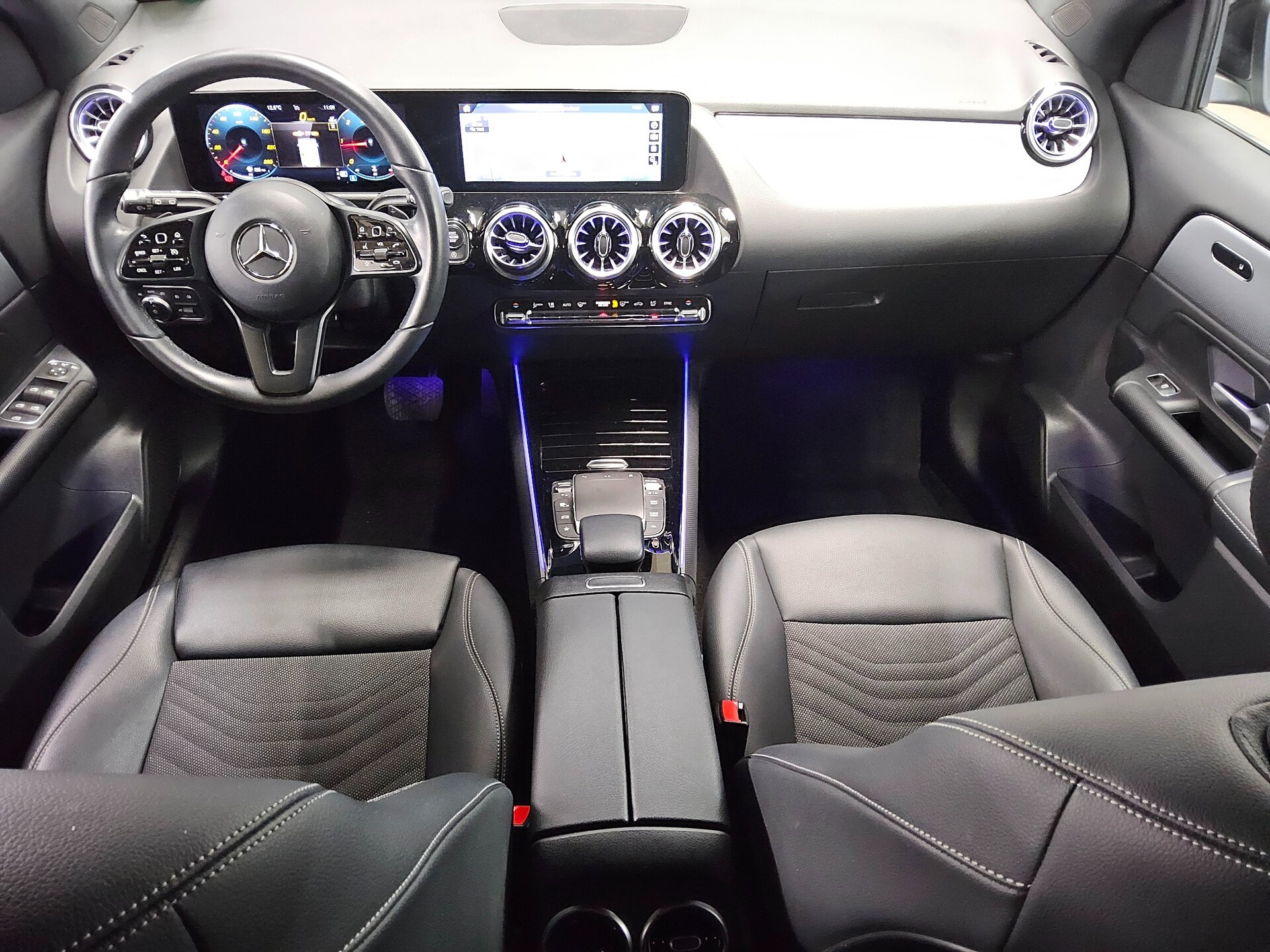 Mercedes-Benz GLA 200 d Progressive Navi LED Kamera Ambiente 5