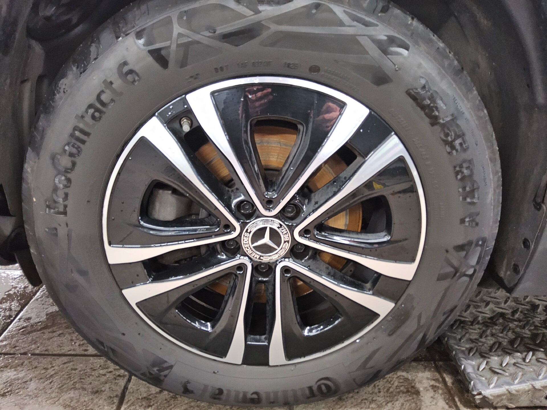 Mercedes-Benz GLA 200 d Progressive Navi LED Kamera Ambiente 11