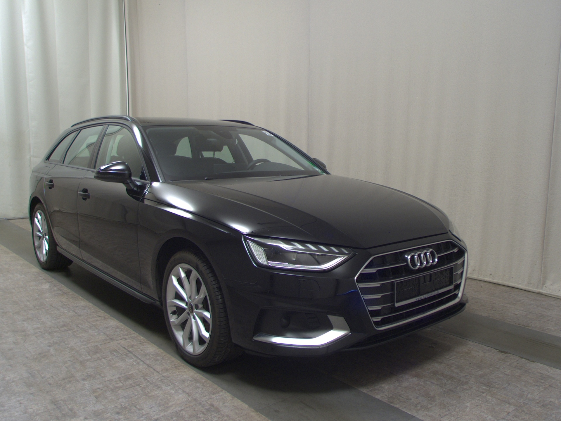 Audi A4 Avant 35 TDI advanced Navi+ Matrix PDC Shz 3