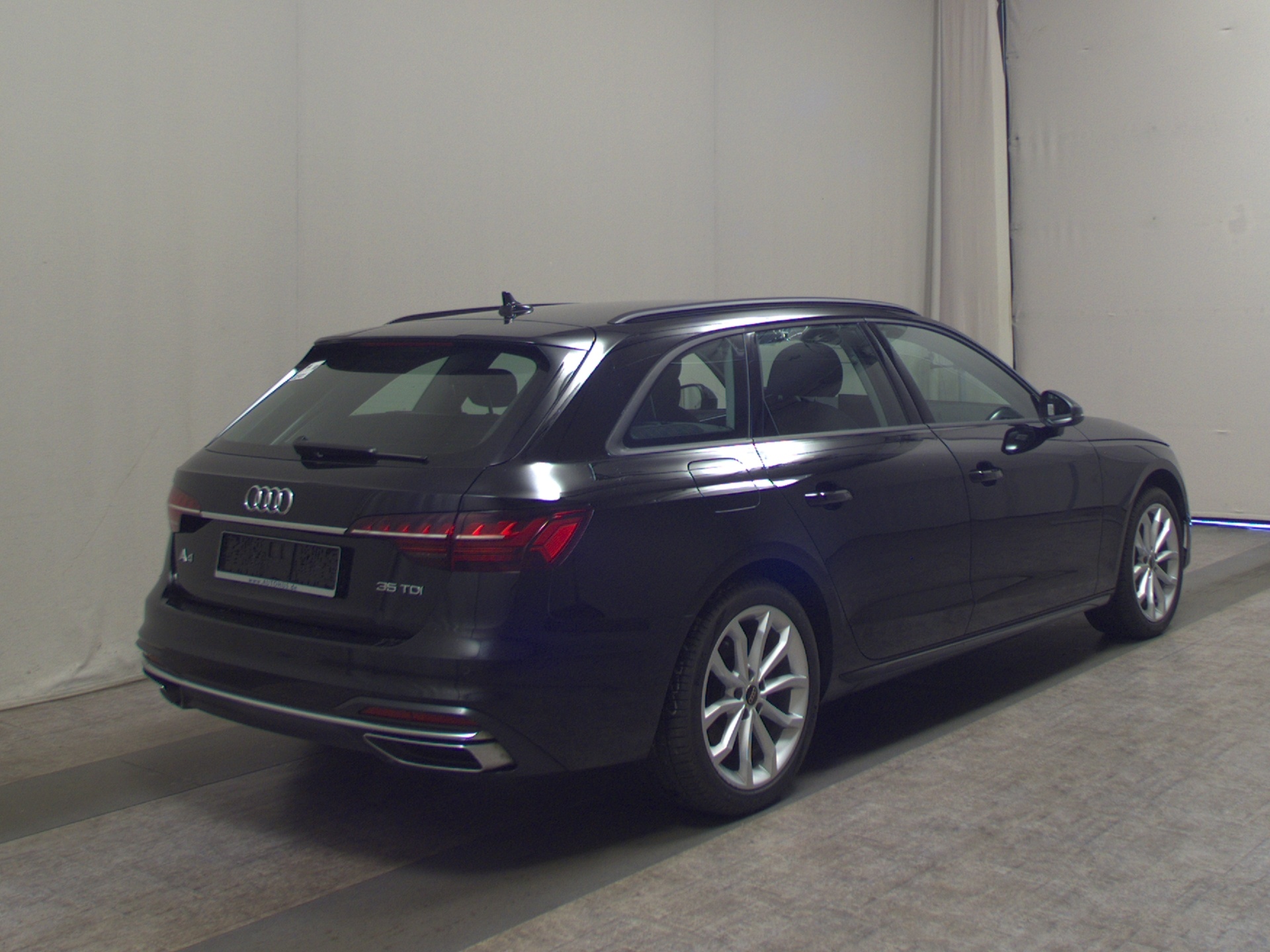 Audi A4 Avant 35 TDI advanced Navi+ Matrix PDC Shz 4