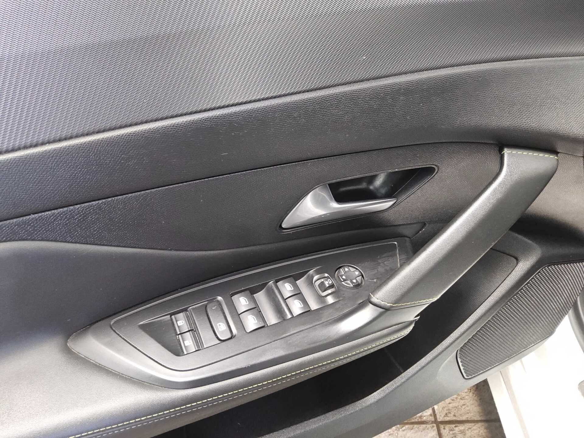 Peugeot 308 1.6 GT-Line Navi LED DC Pano 360° Sound AHK 10