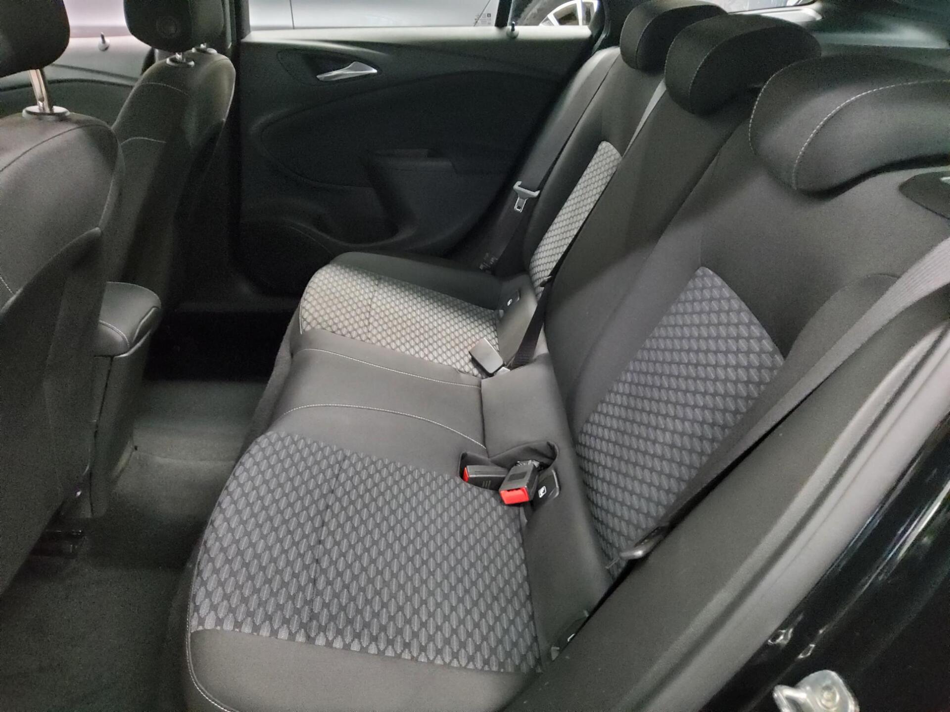 Opel Astra ST 1.5 D Edition Navi LED Shz DAB BT 13