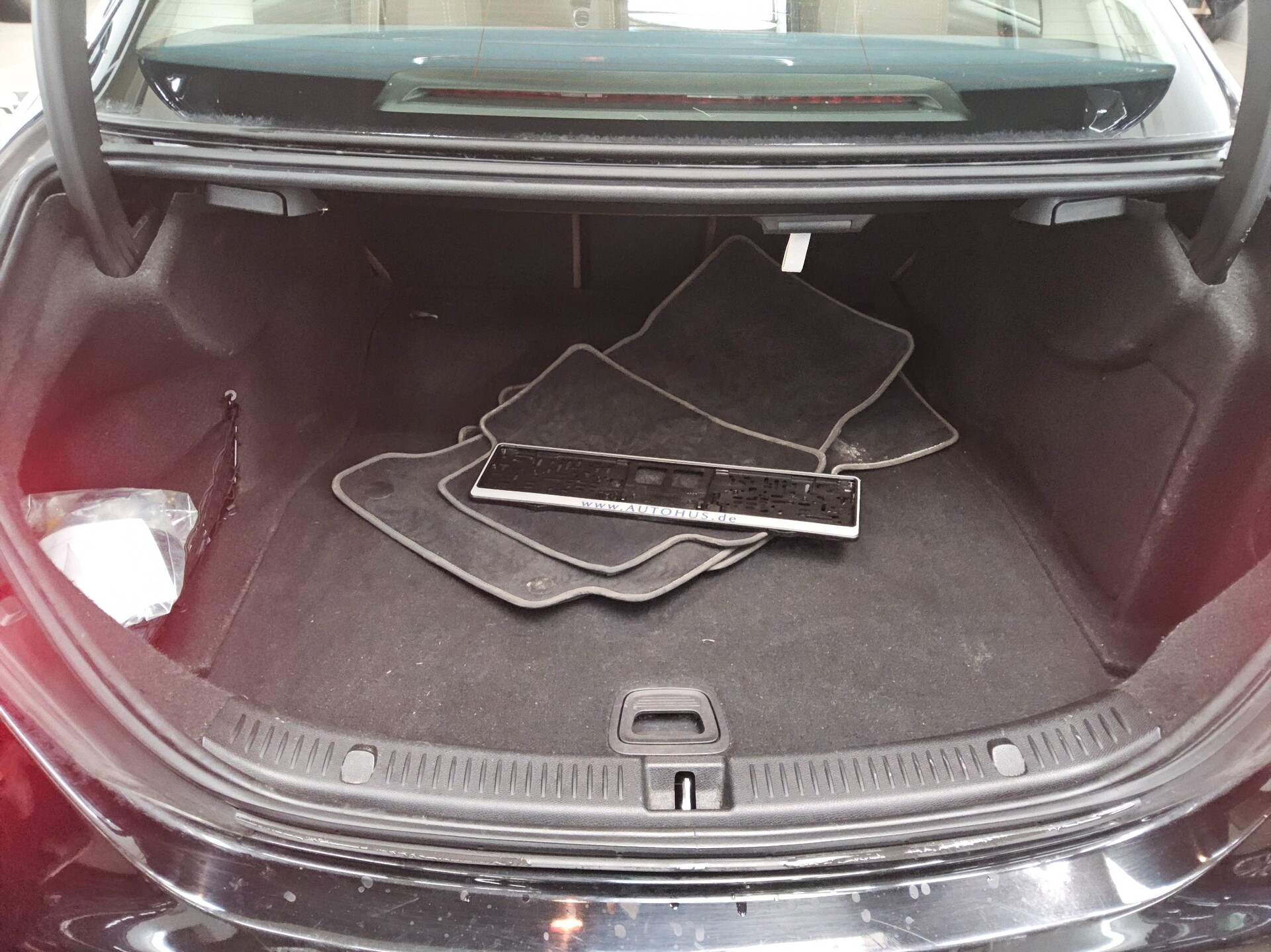 Mercedes-Benz E 220 d Avantgarde Navi LED AHK Distronic+ RfK 12