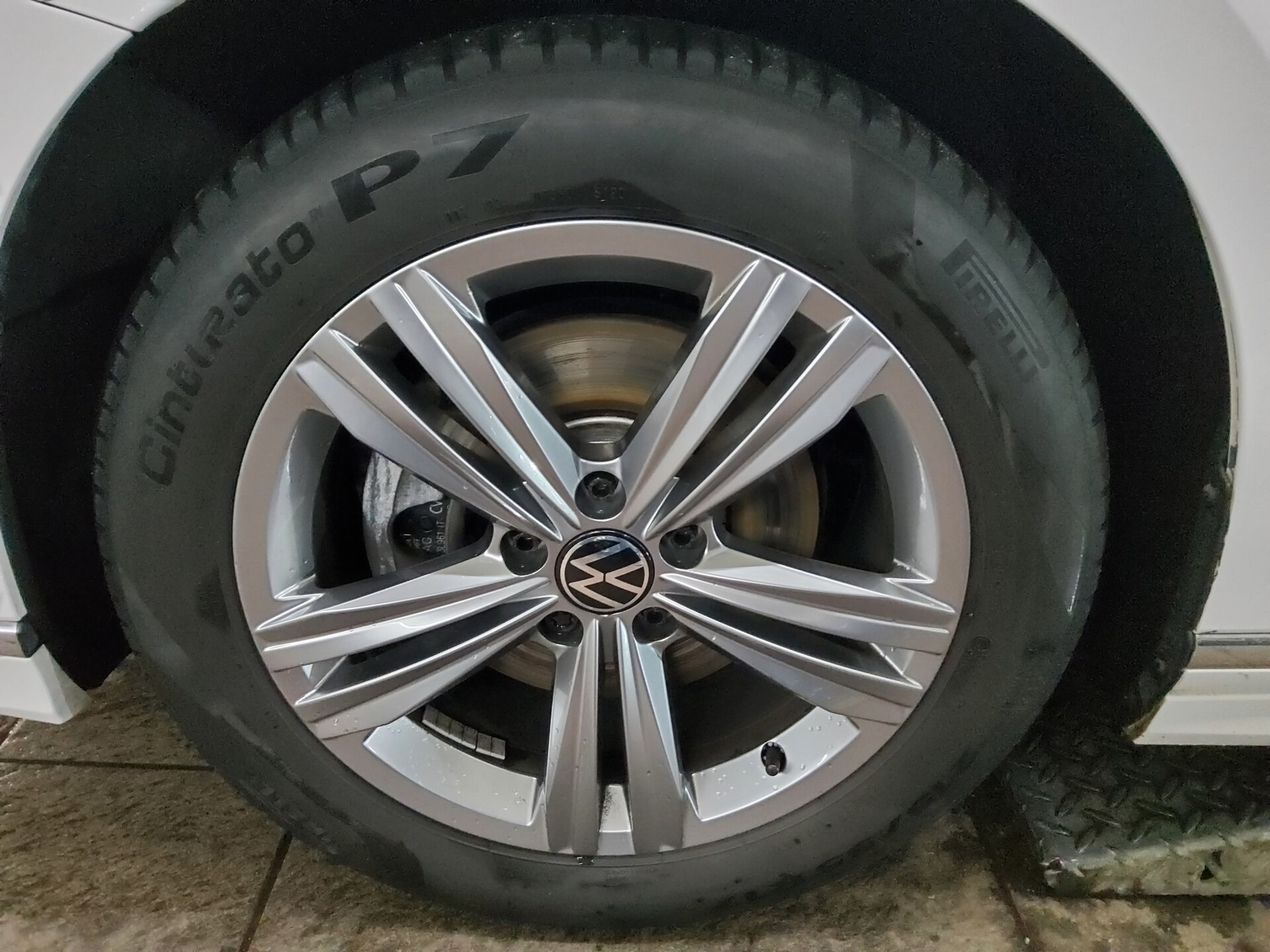 Volkswagen Passat Var. 2.0 TDI R-Line Navi LED Pano ACC 10