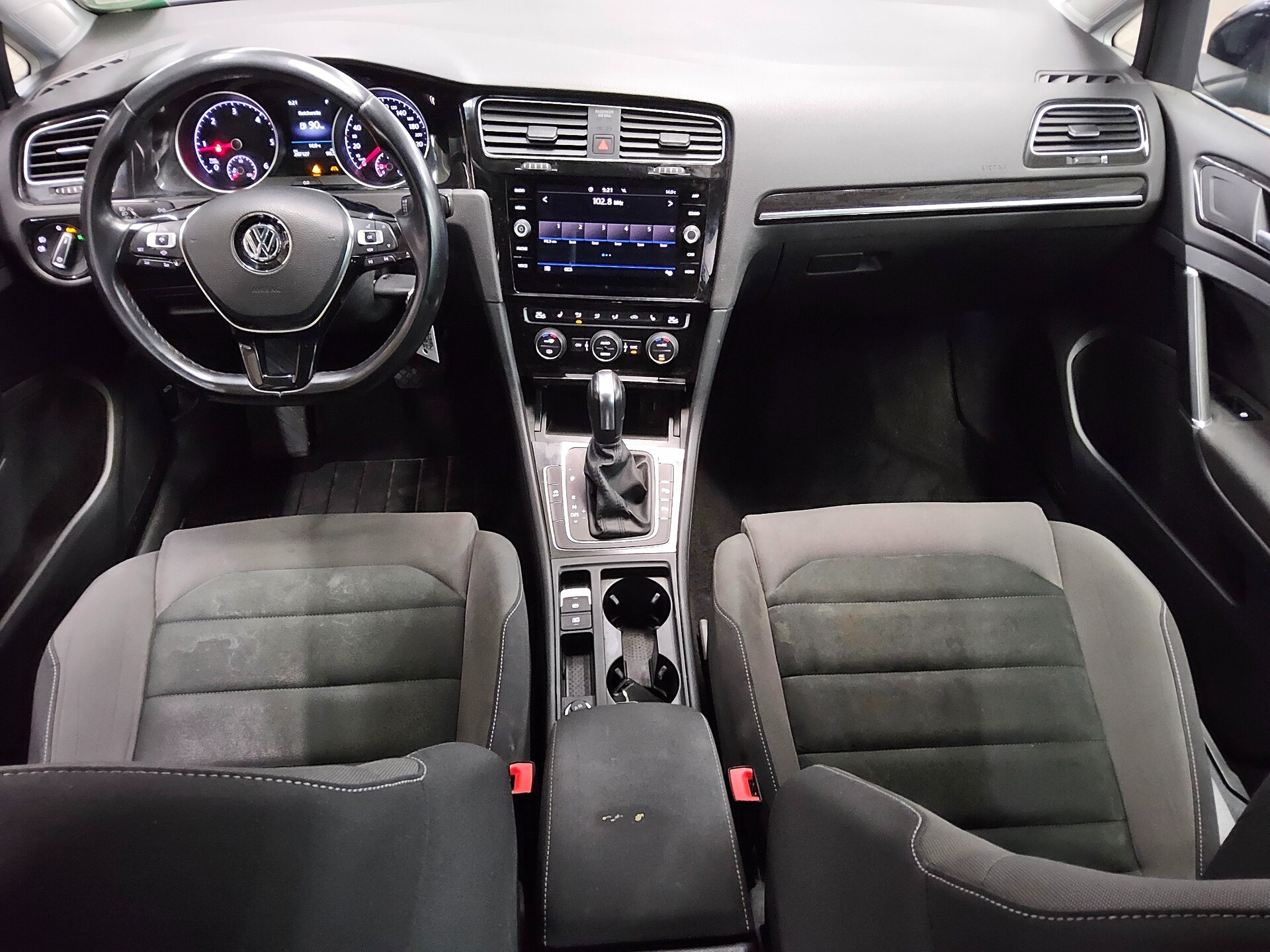 Volkswagen Golf-7 Var. 2.0 TDI Highline DSG AHK ACC RfK 5