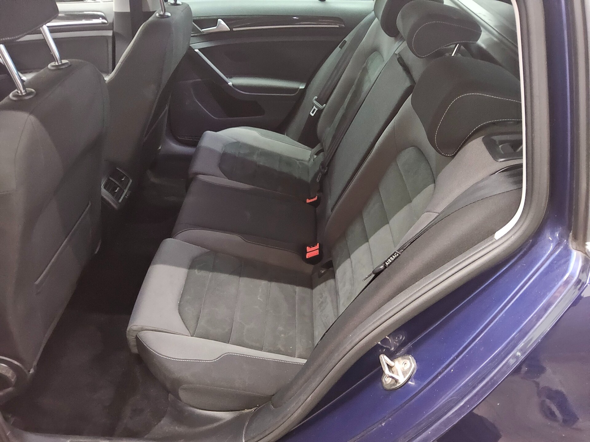 Volkswagen Golf-7 Var. 2.0 TDI Highline DSG AHK ACC RfK 13