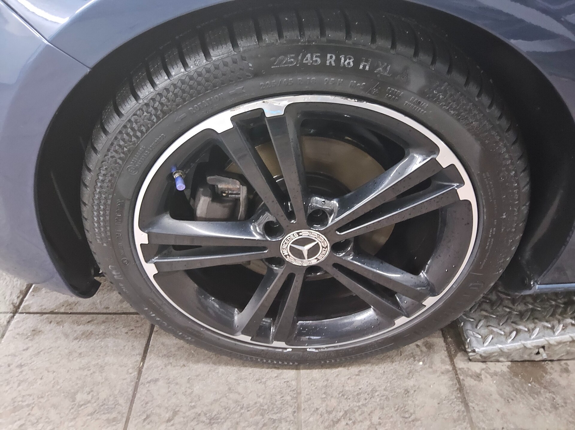 Mercedes-Benz A 200 d Progressive T-Leder AHK Navi LED RFK 11