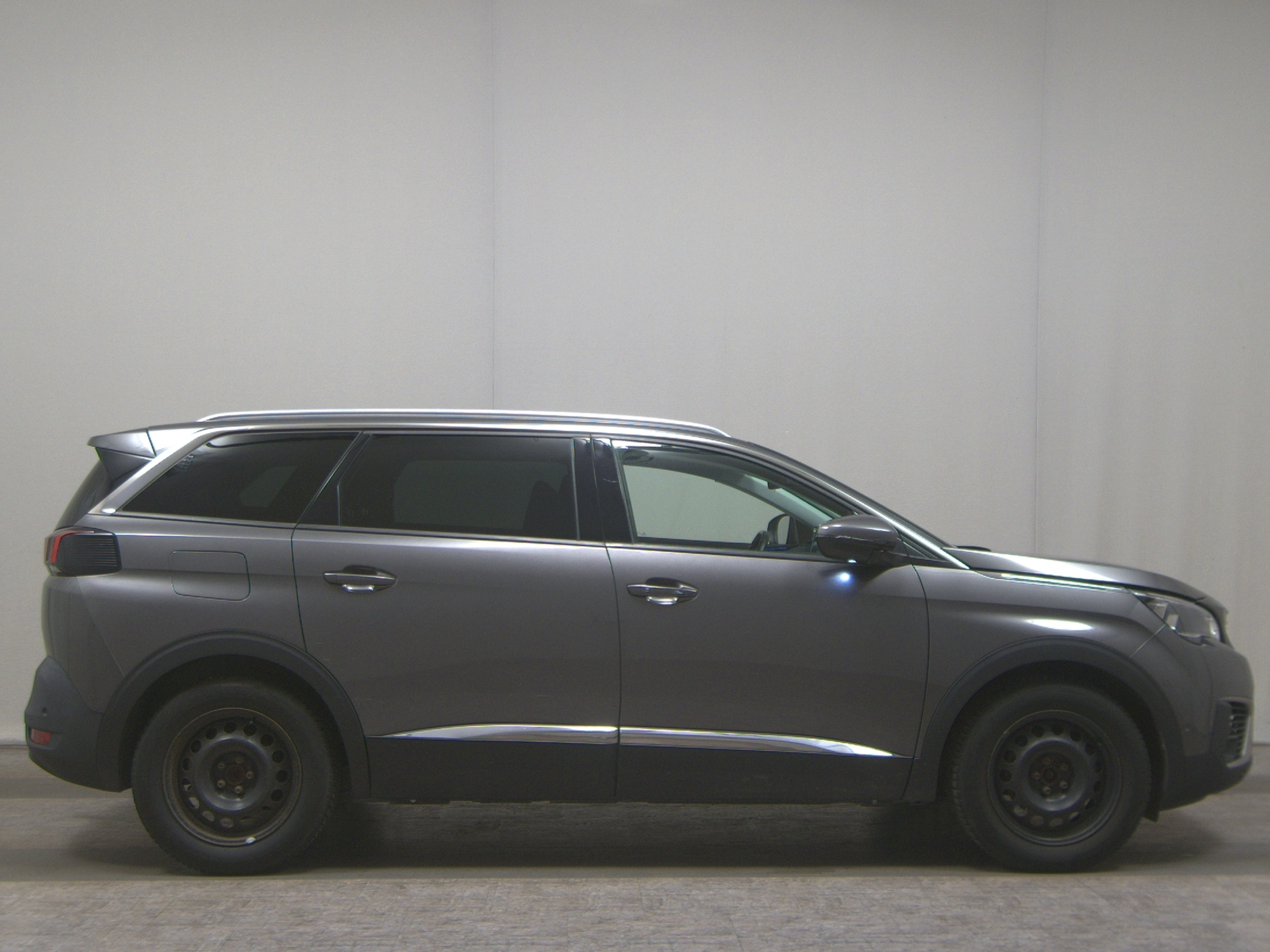 Peugeot 5008 1.5 BlueHDi 130 Allure 7-Sitzer AHK LED