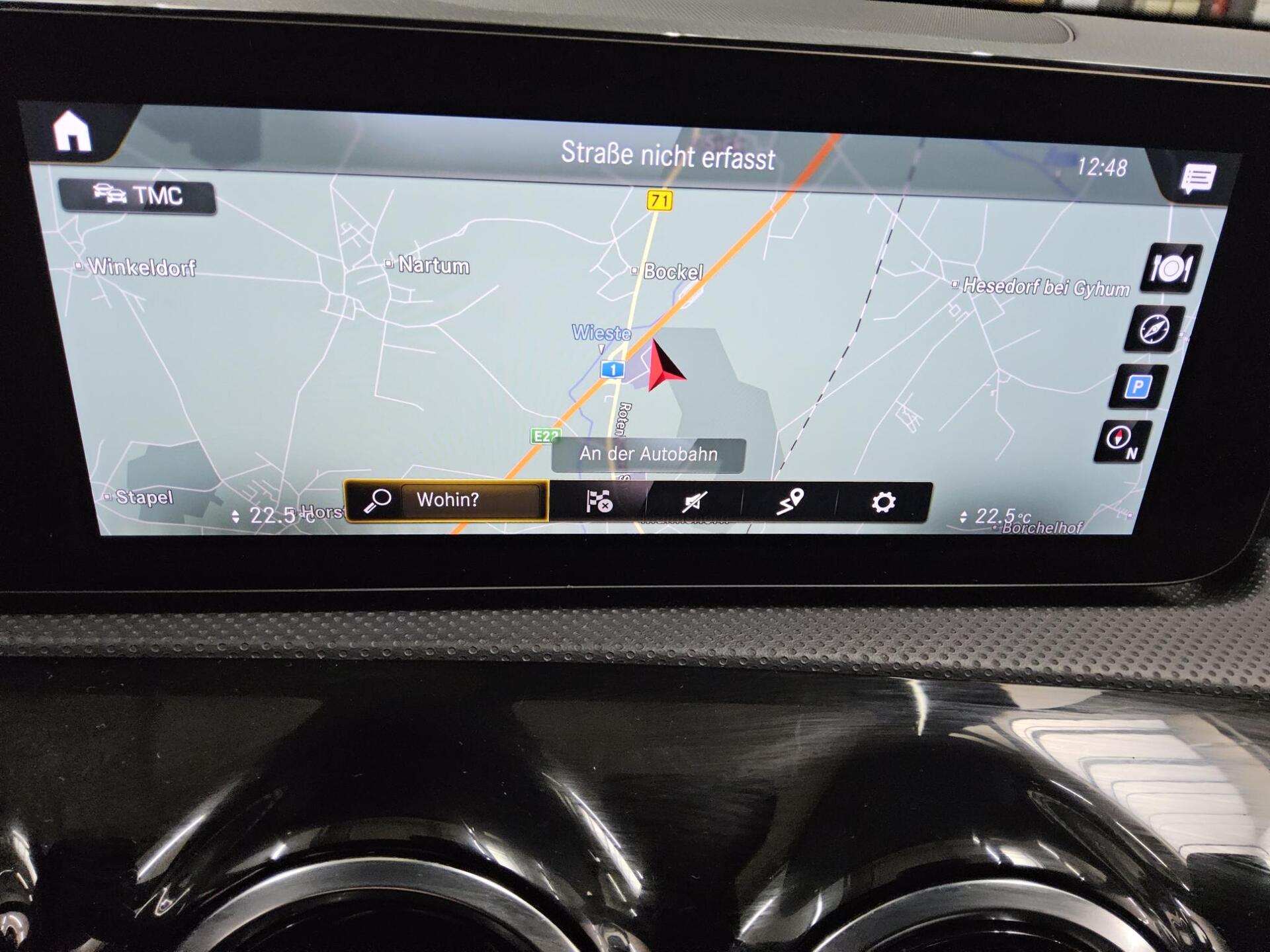 Mercedes-Benz A 220 d AMG-Line Navi LED Distronic+ Keyless 7