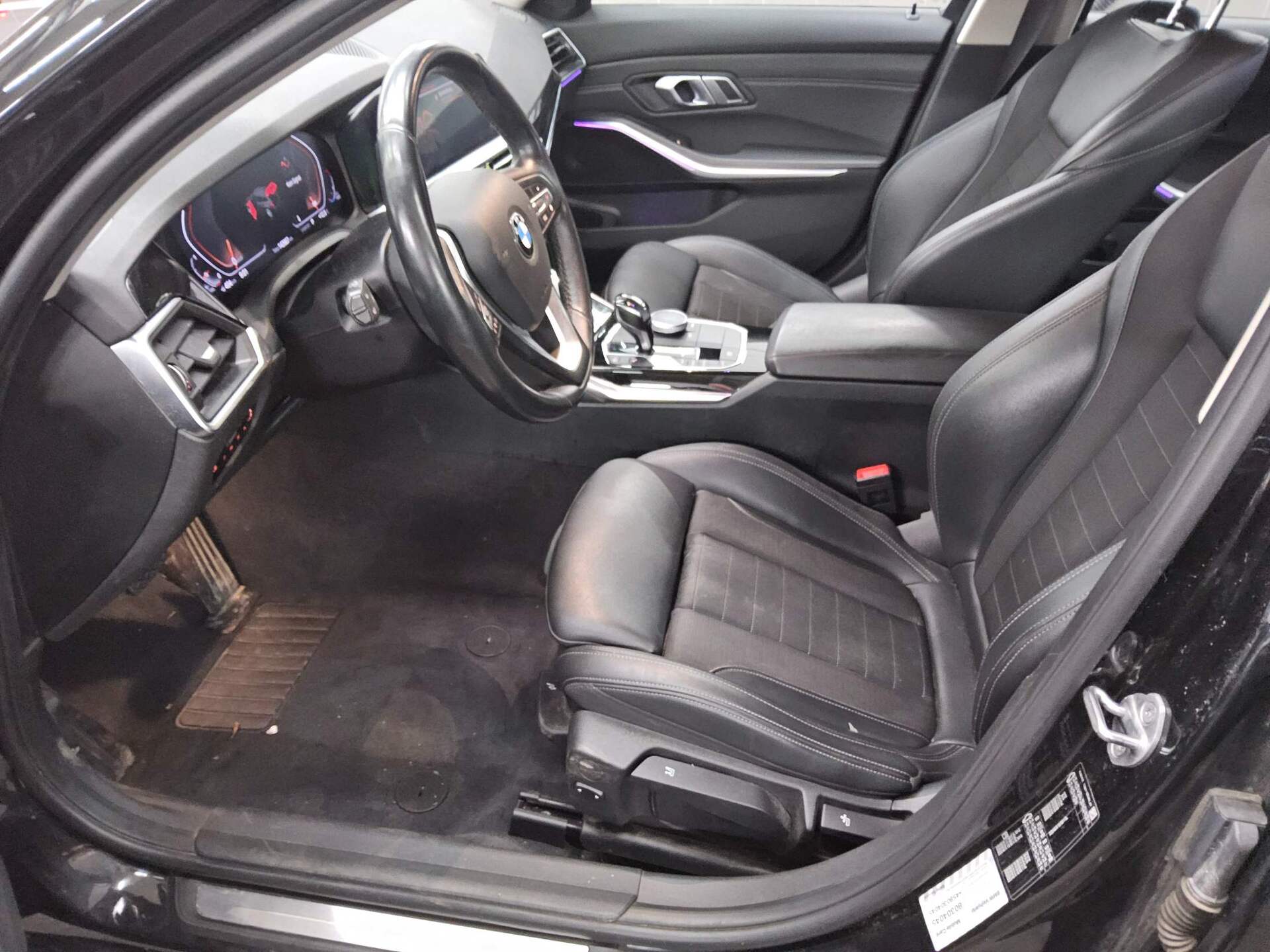 BMW 320dA Touring Sport-Line Nav LED LC-Pro AHK HiFi 9