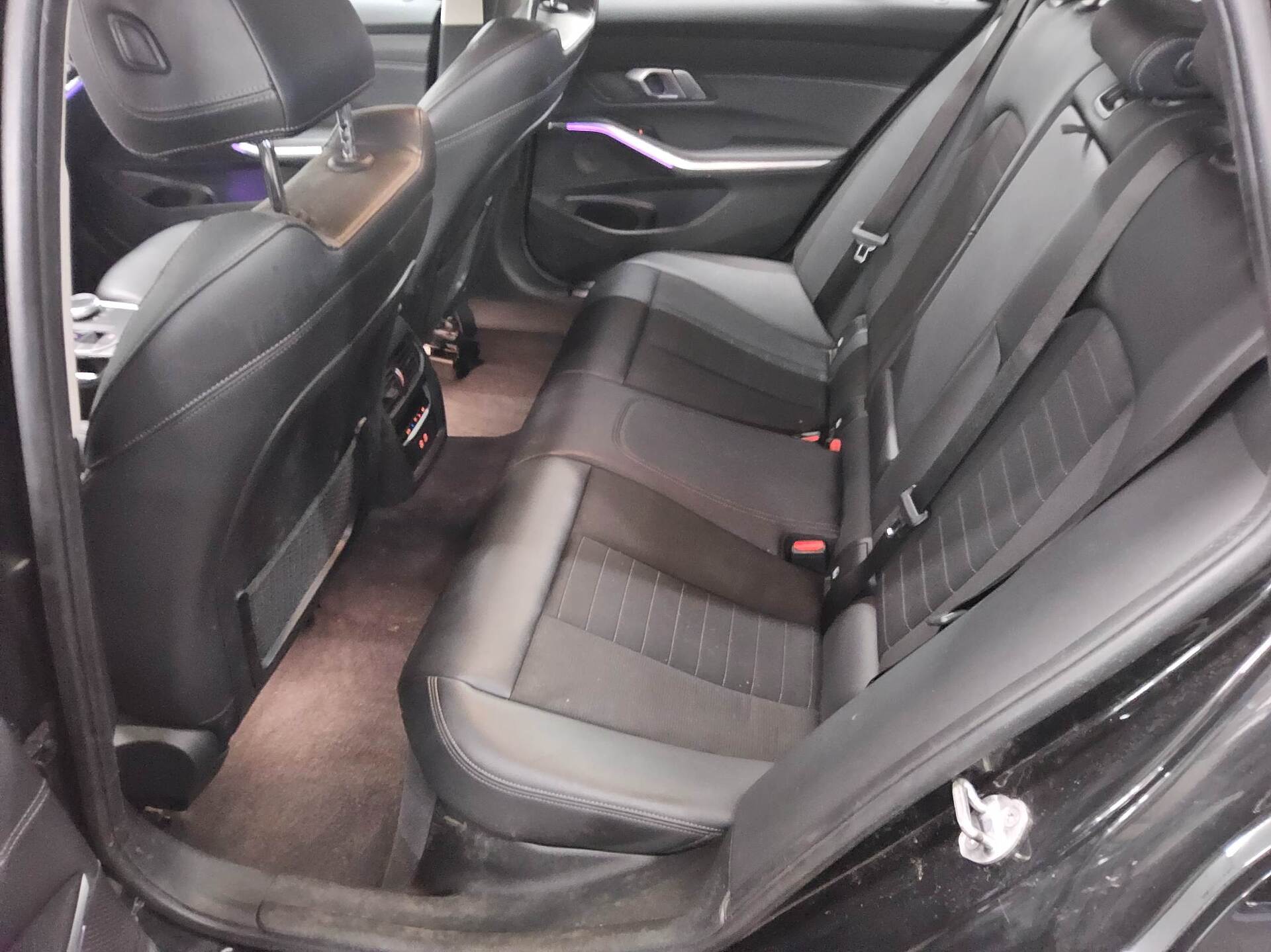 BMW 320dA Touring Sport-Line Nav LED LC-Pro AHK HiFi 13