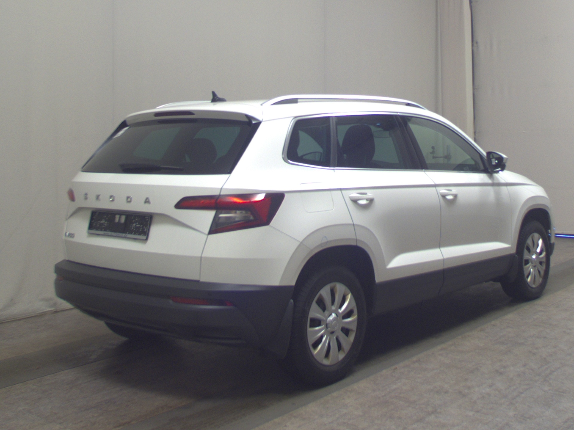 Skoda Karoq 2.0 TDI Style Navi AHK LED ACC 4