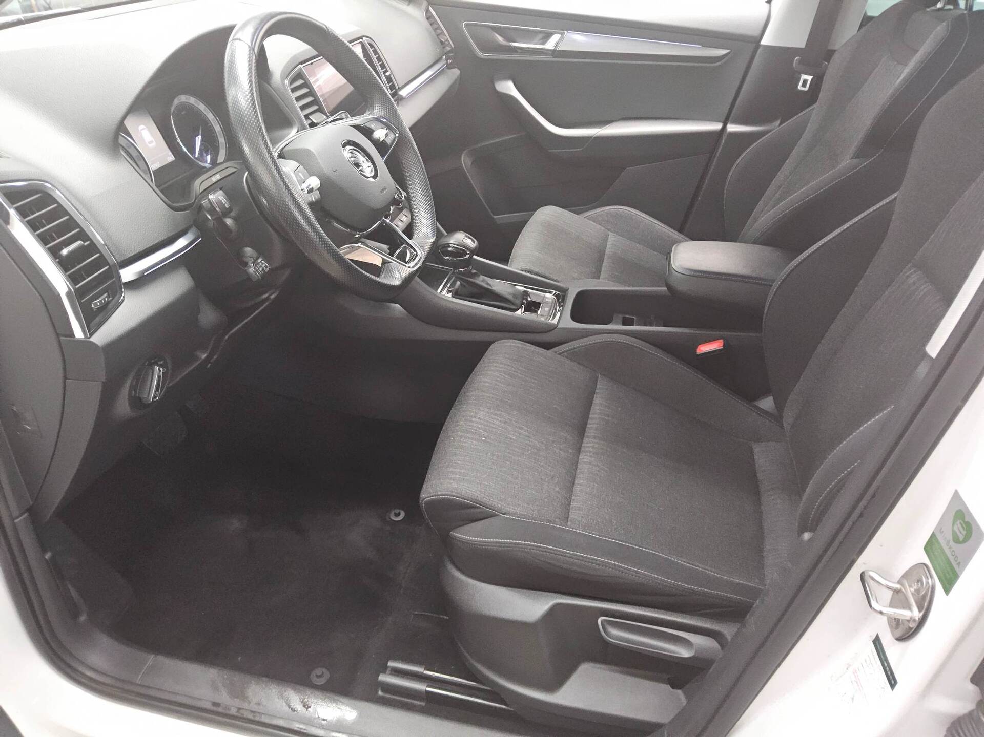 Skoda Karoq 2.0 TDI Style Navi AHK LED ACC 8