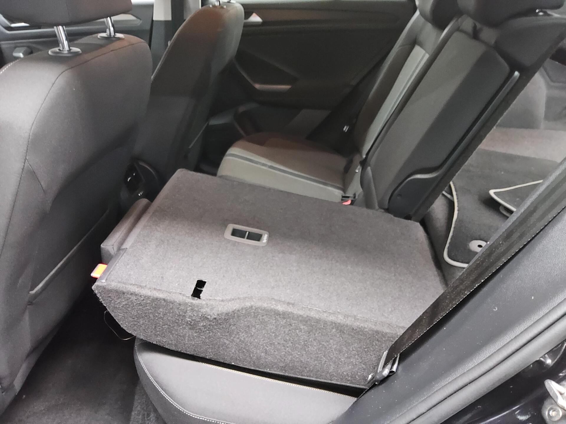 Volkswagen T-Roc 1.5 TSI Style Navi RfK SHZ AHK 12