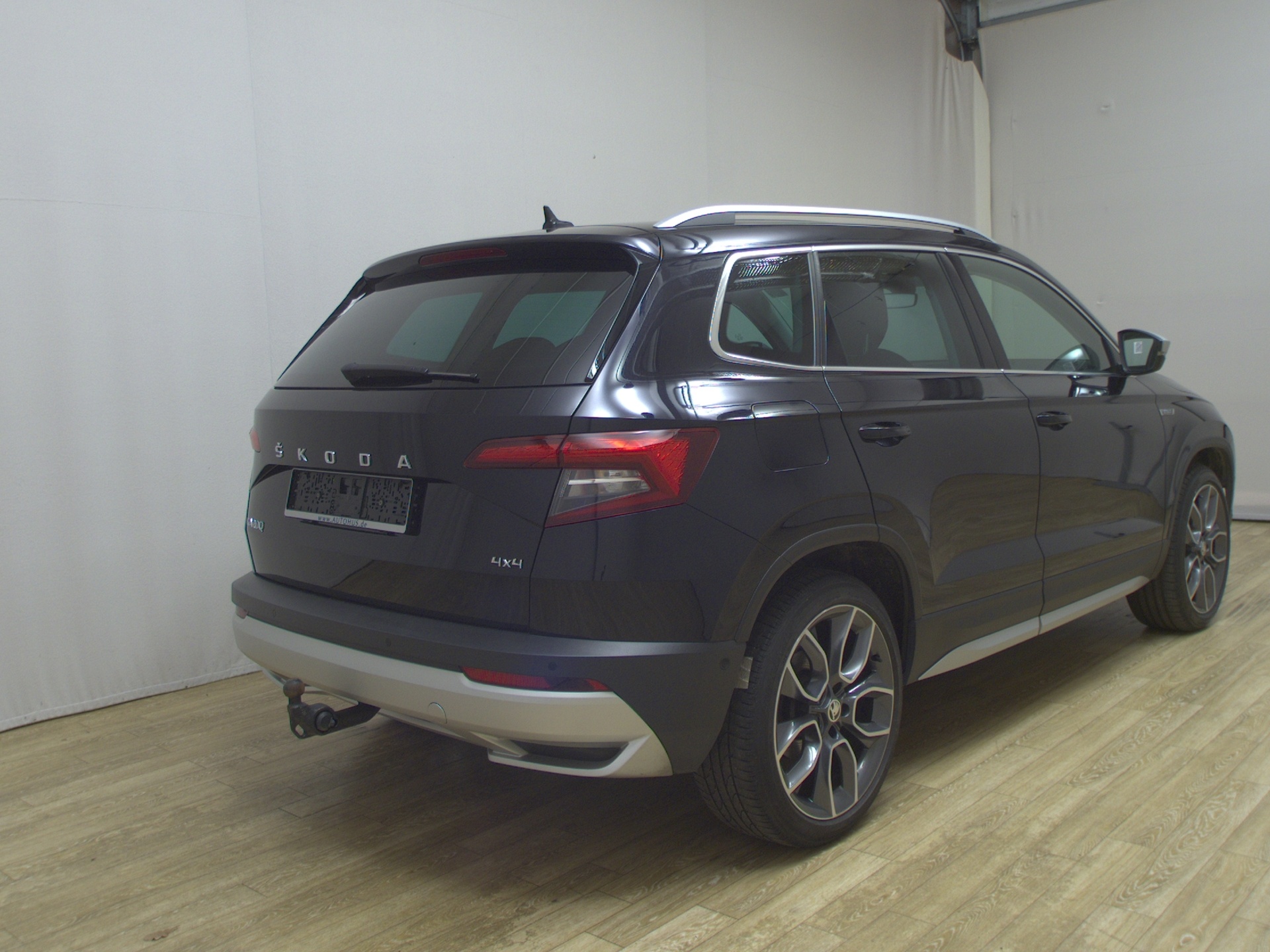 Skoda Karoq 2.0 TDI 4x4 Scout Navi LED Pano DCC AHK 4