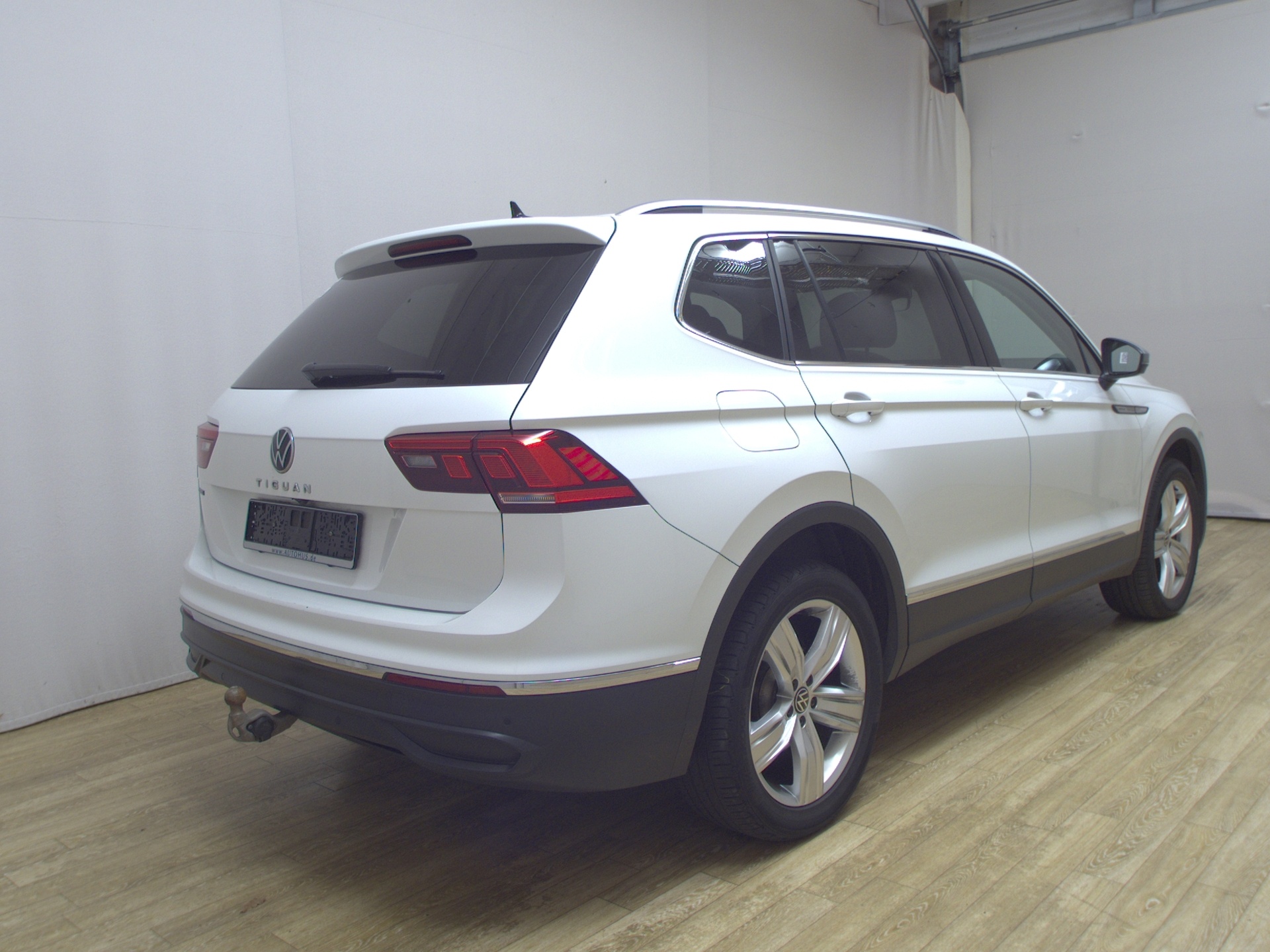 Volkswagen Tiguan Allspace 2.0 TDI Life Navi LED HuD AHK 4