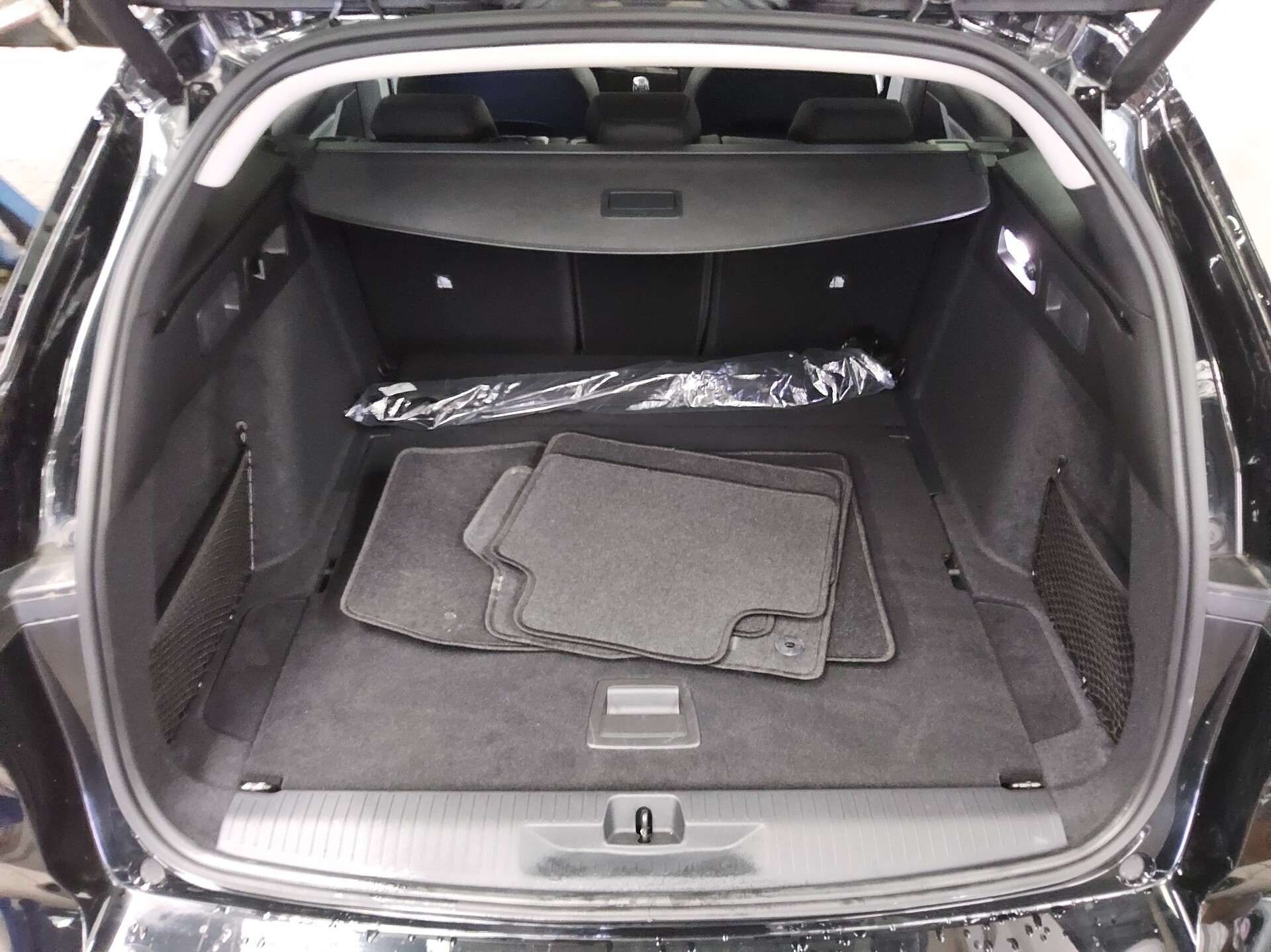 Opel Astra ST 1.2 Turbo Elegance T-Leder LED RfK PDC 12