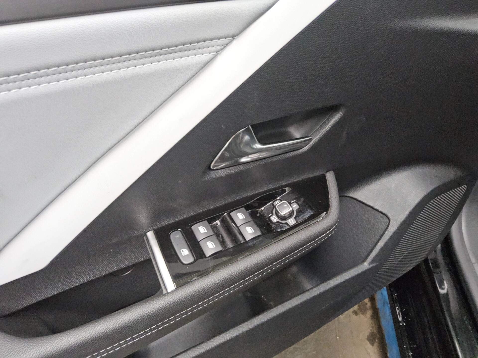 Opel Astra ST 1.2 Turbo Elegance T-Leder LED RfK PDC 10