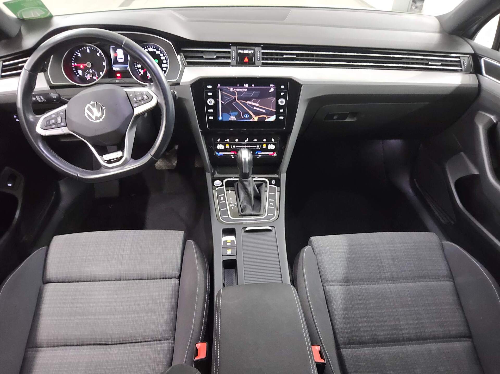 Volkswagen Passat Var. 2.0 TDI 4M Business Navi LED AHK RFK 5