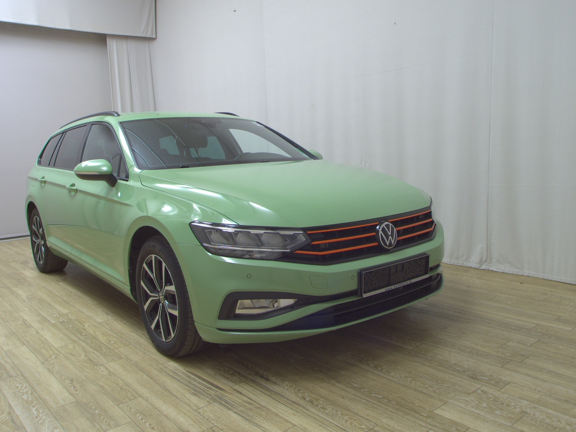 Volkswagen Passat Var. 2.0 TDI 4M Business Navi LED AHK RFK 3