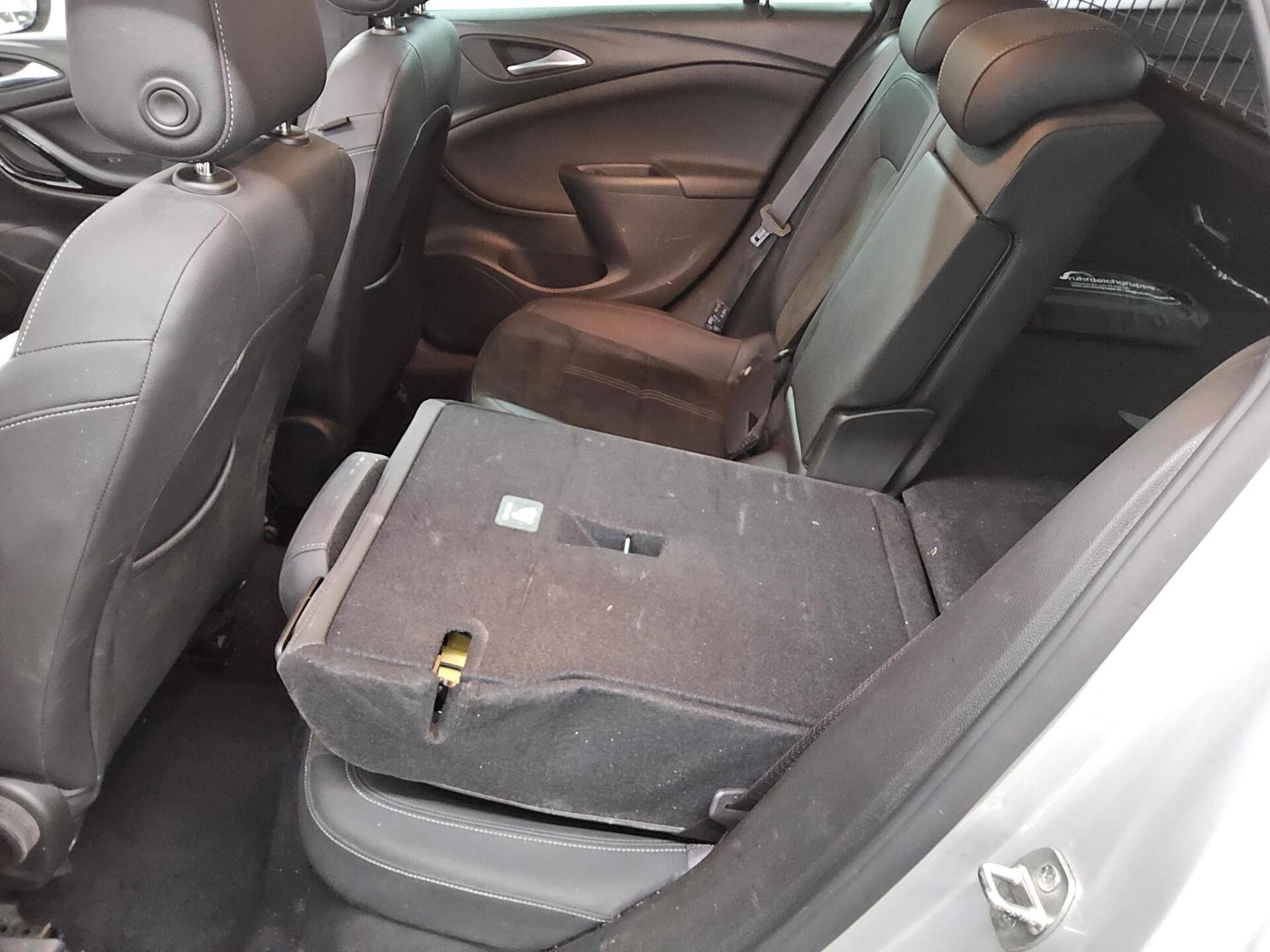 Opel Astra ST 1.5 D Business Ed. Navi BOSE GSD AHK 13