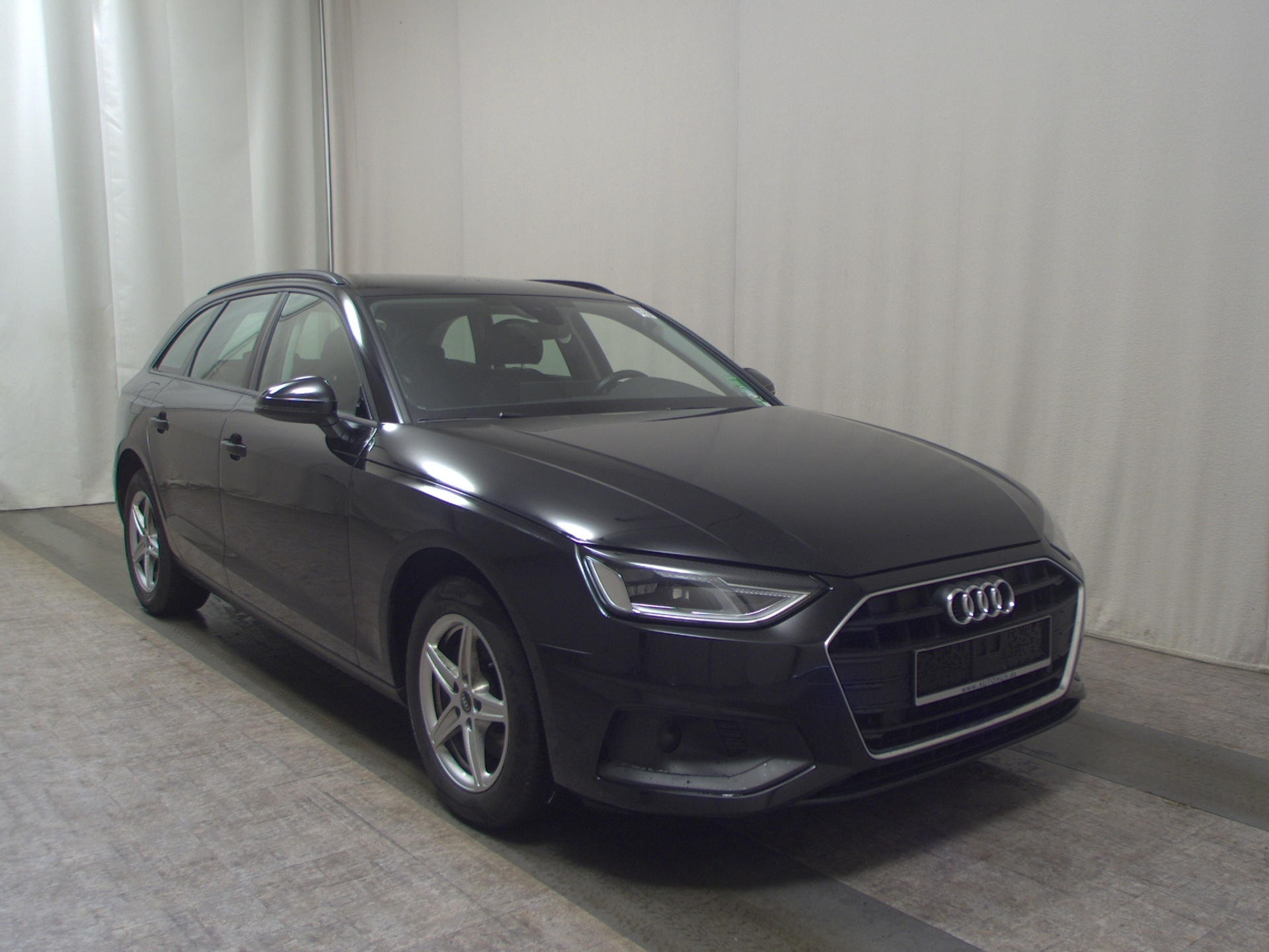Audi A4 Avant 35 TDI Leder Navi+ LED Kamera 3
