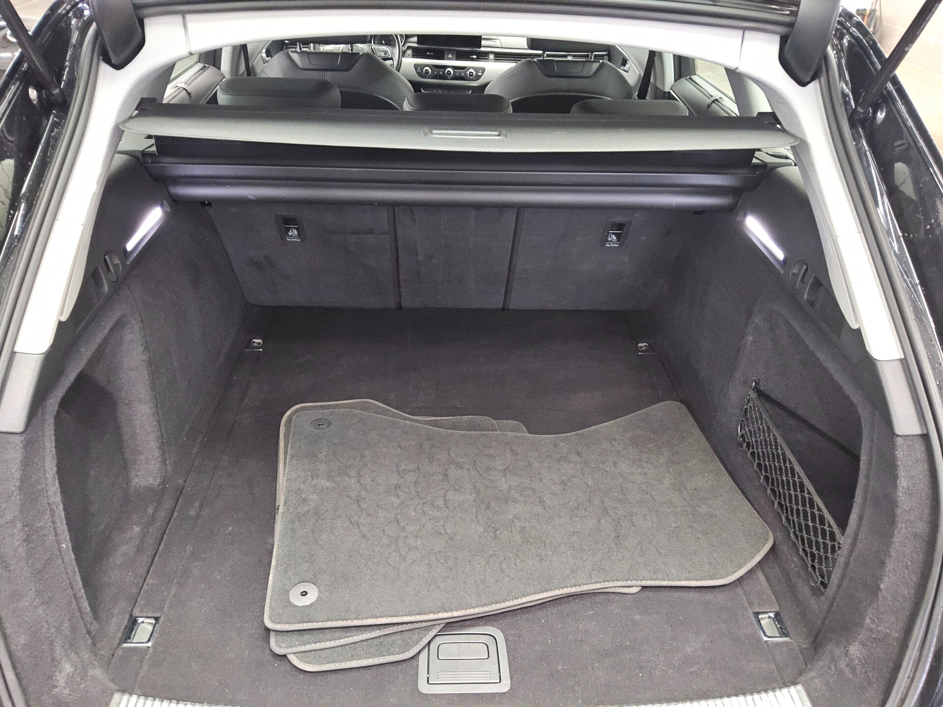 Audi A4 Avant 35 TDI Leder Navi+ LED Kamera 11