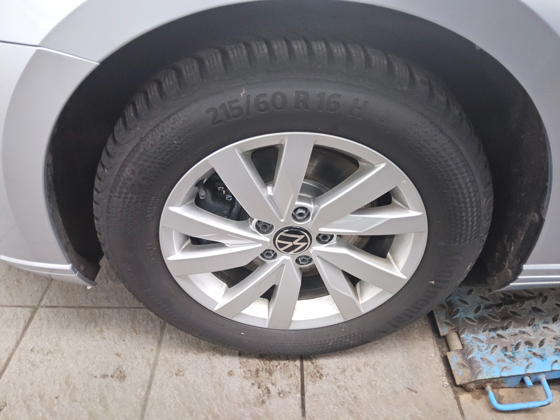 Volkswagen Passat Var. 2.0 TDI Business Navi HuD AHK ACC 10