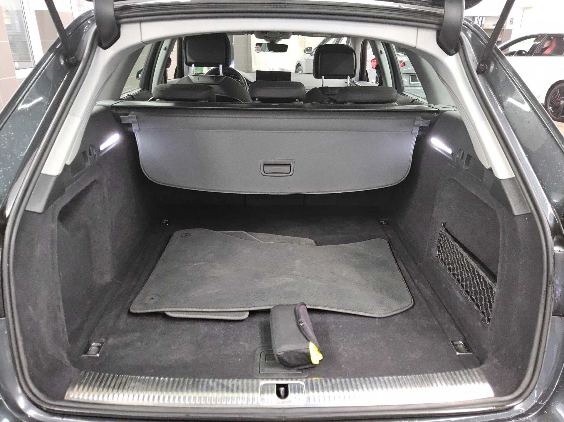 Audi A4 Avant 35 TDI Navi+ LED Sportsitze PDC Tempo 11