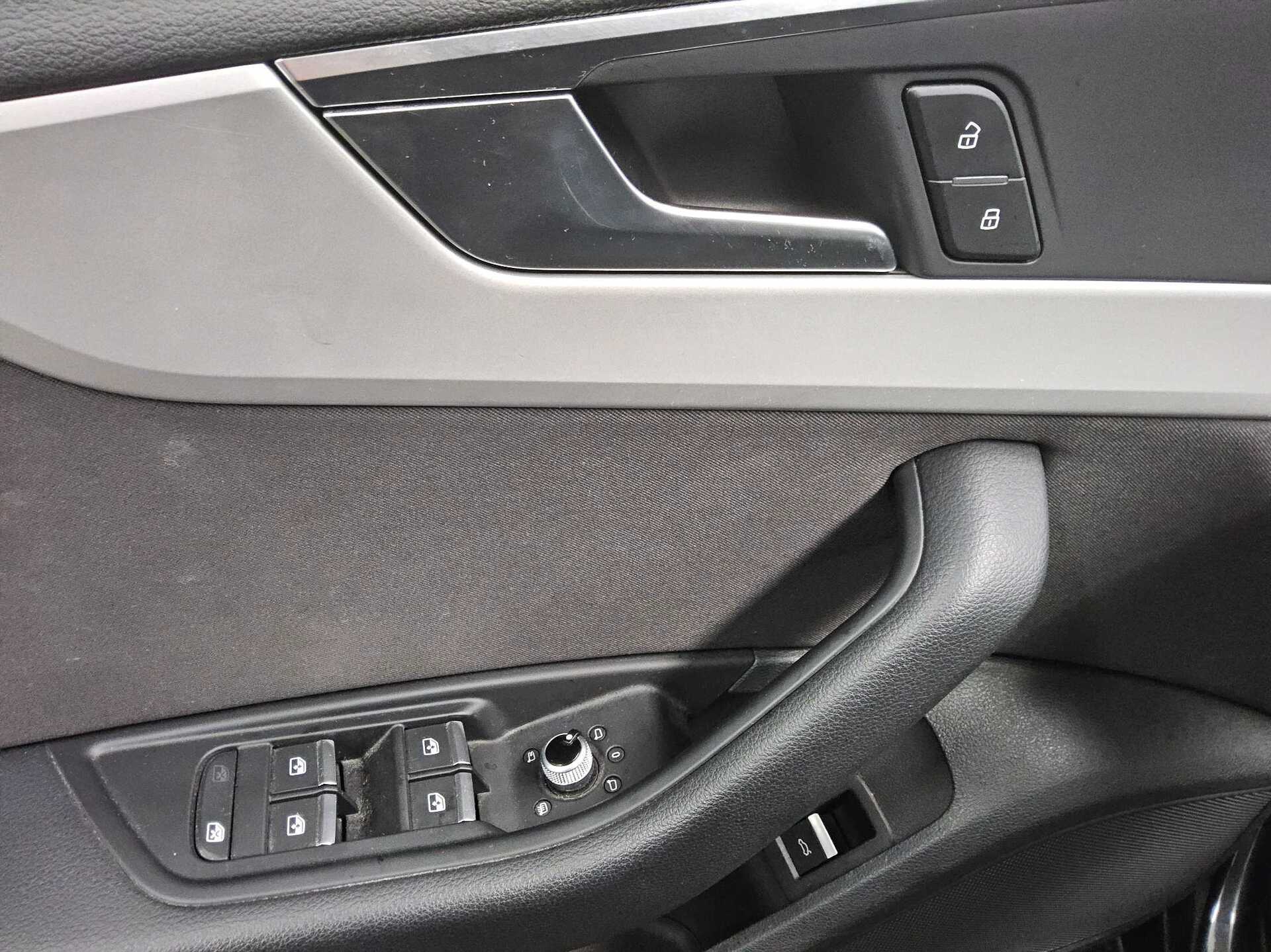 Audi A4 Avant 35 TDI Navi+ LED Sportsitze PDC Tempo 9