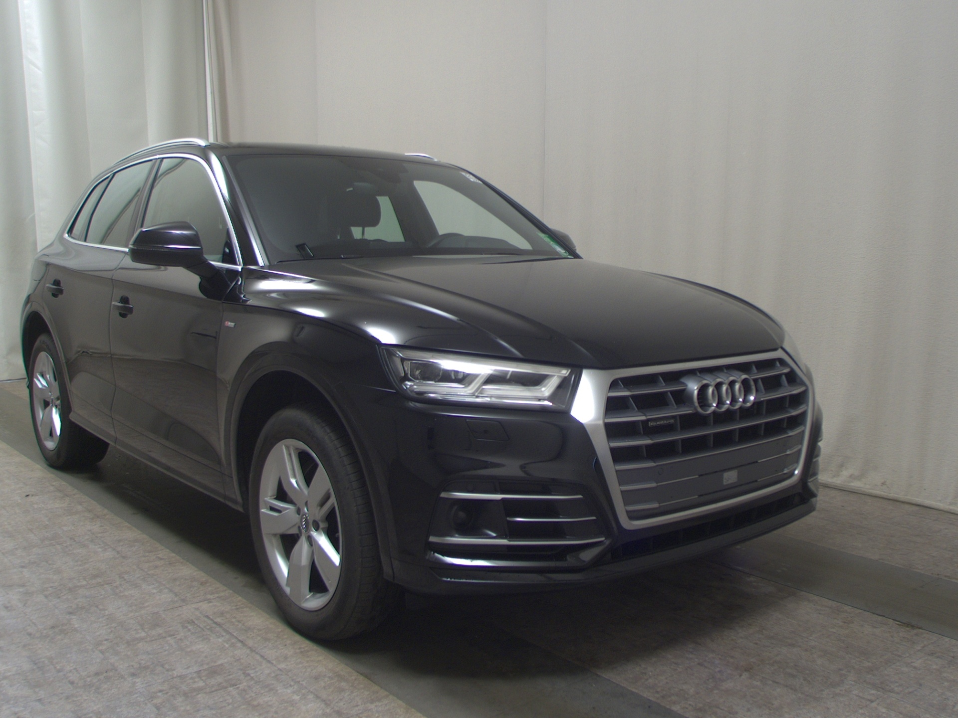 Audi Q5 40 TDI Qu. sport S-Line Ext. Navi LED ACC ACC 3
