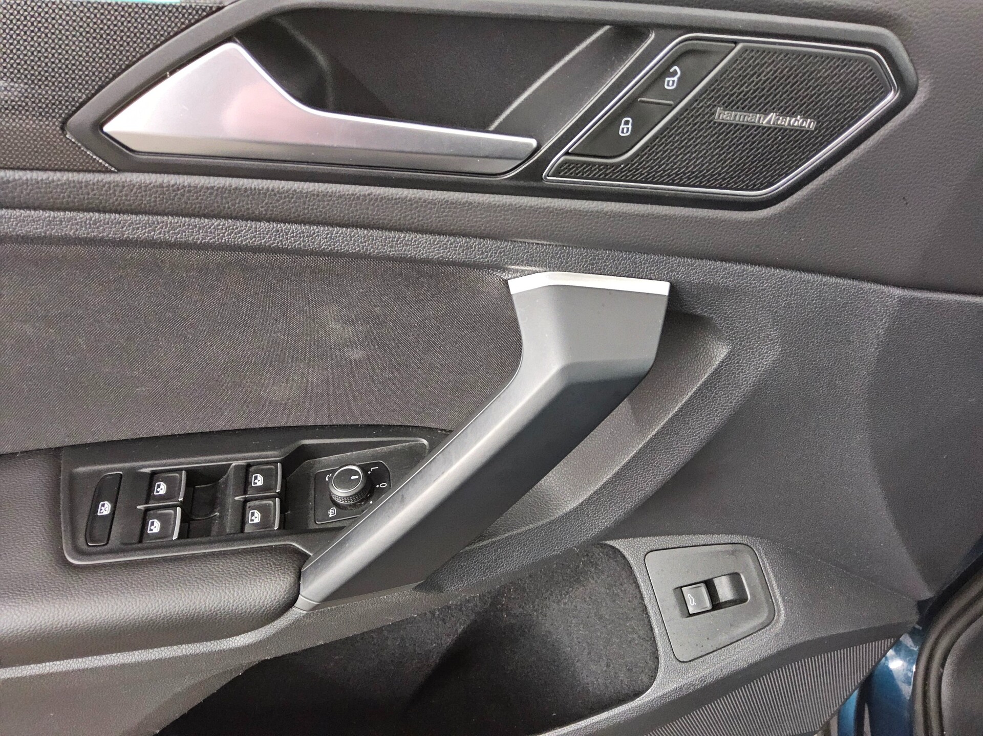 Volkswagen Tiguan 2.0 TDI 4M Elegance Navi AID Matrix Pano 10