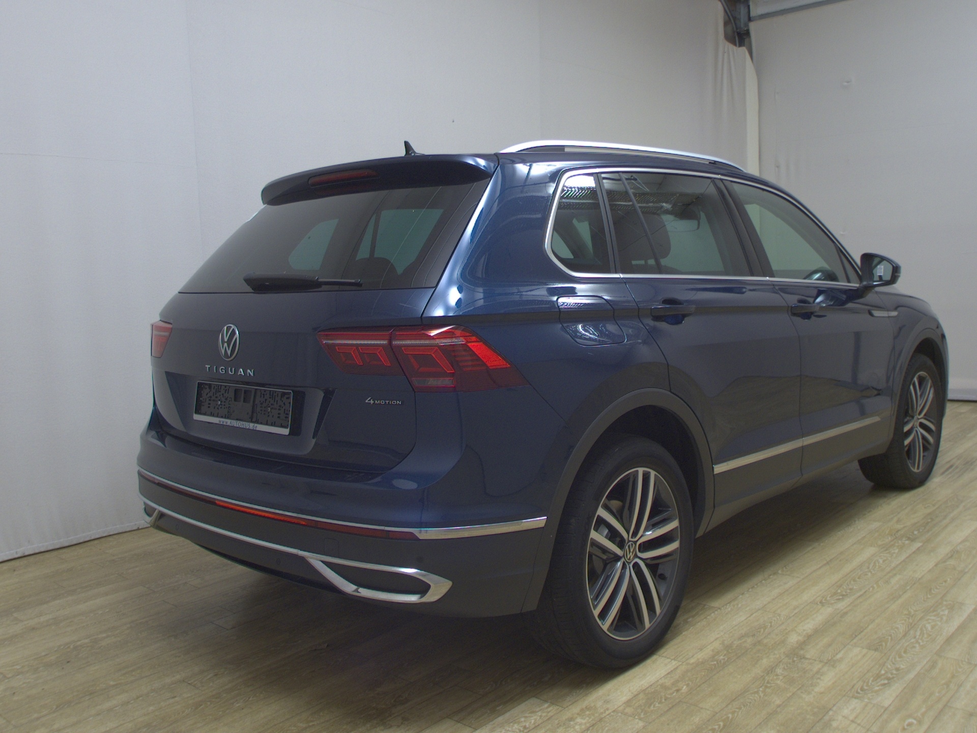 Volkswagen Tiguan 2.0 TDI 4M Elegance Navi AID Matrix Pano 4