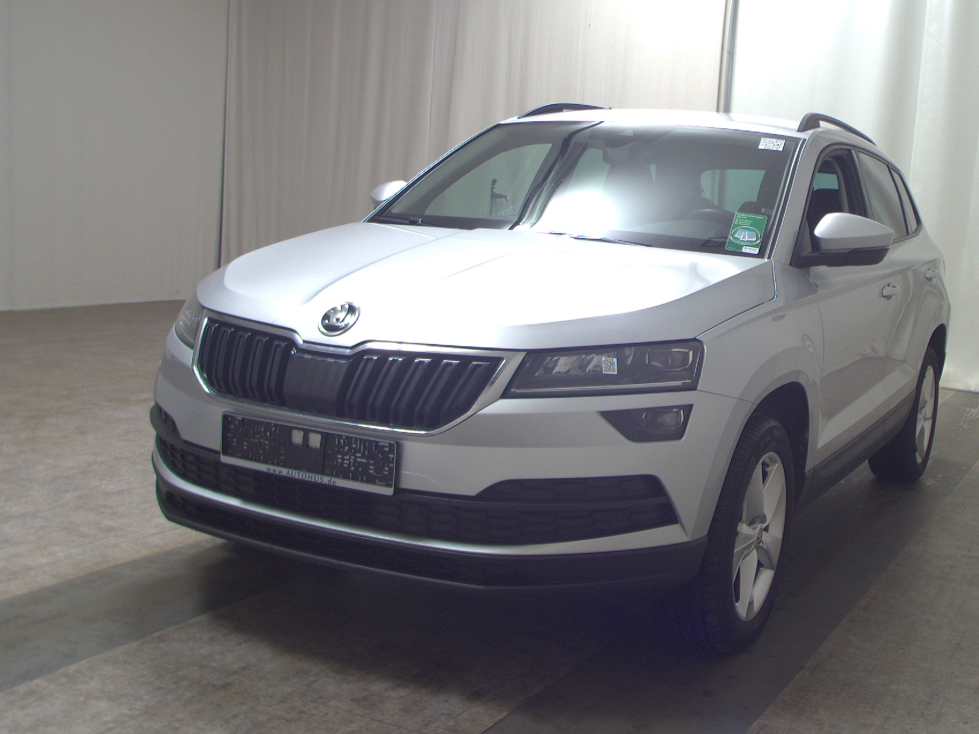 Skoda Karoq 2.0 TDI Ambition Navi LED ACC PDC 2