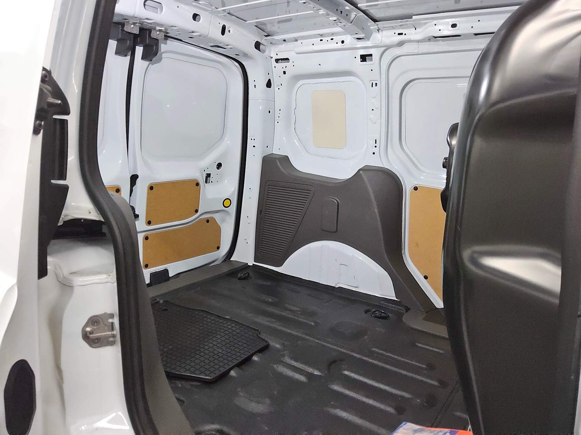 Ford Transit Connect 1.5 EB Trend Navi Xenon AHK RFK 12