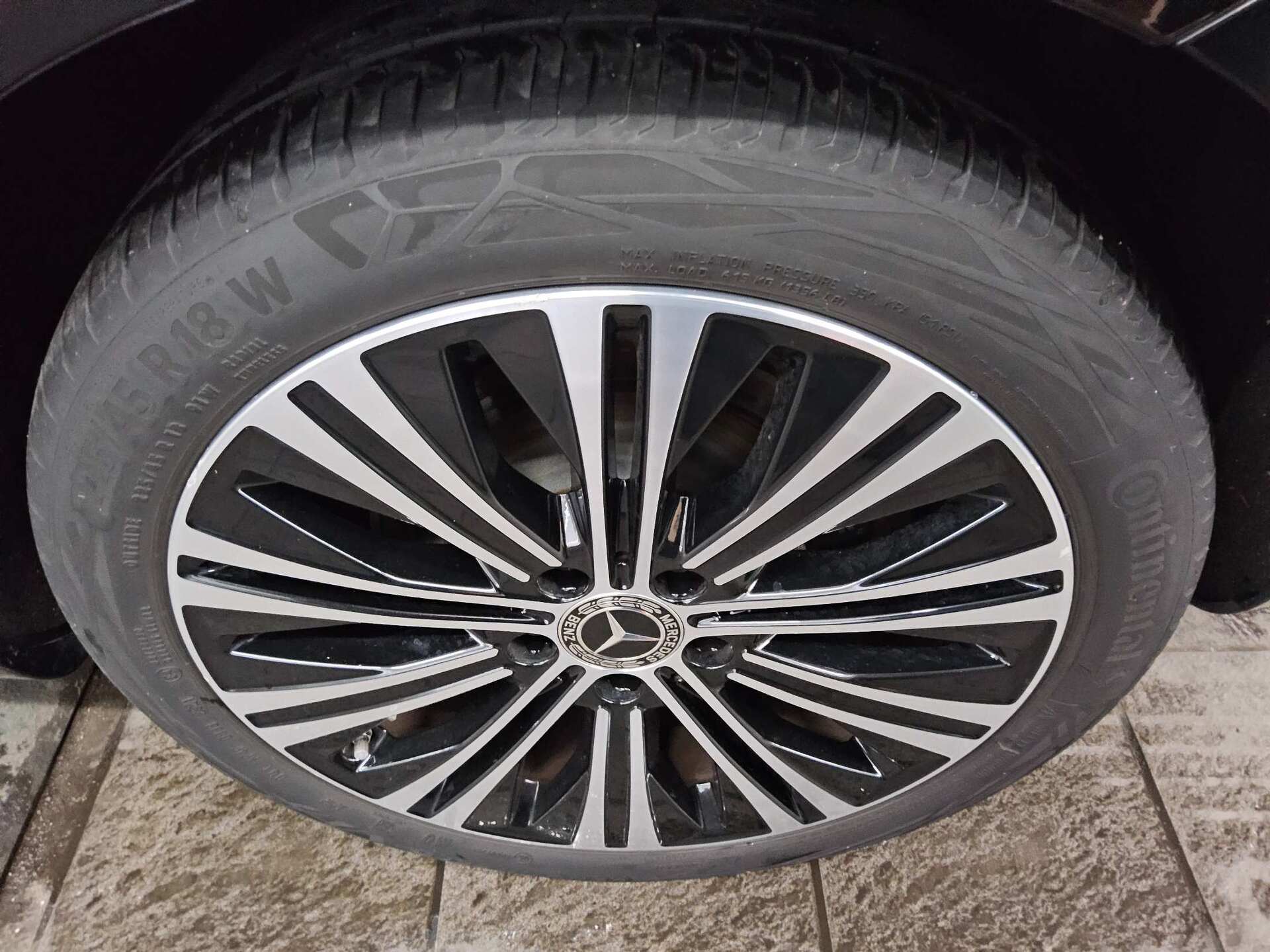 Mercedes-Benz CLA 250 Shooting Brake e Progressive Navi LED 11