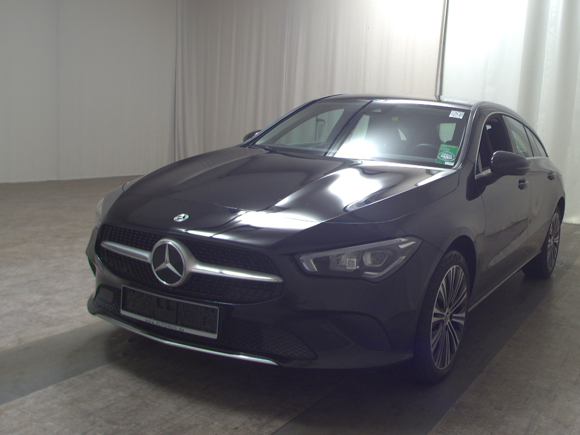 Mercedes-Benz CLA 250 Shooting Brake e Progressive Navi LED 2
