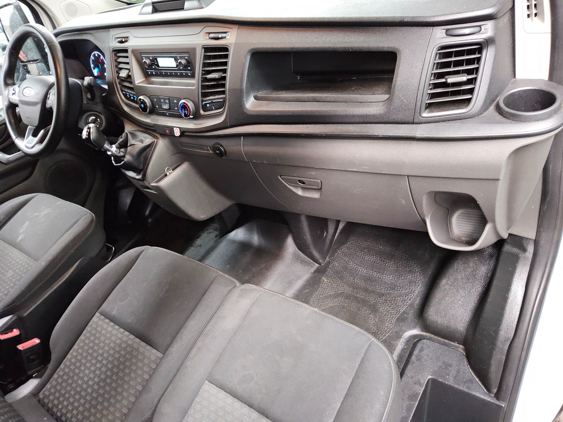 Ford Transit Custom 2.0 TDCi Trend L2H1 Klima PDC 5