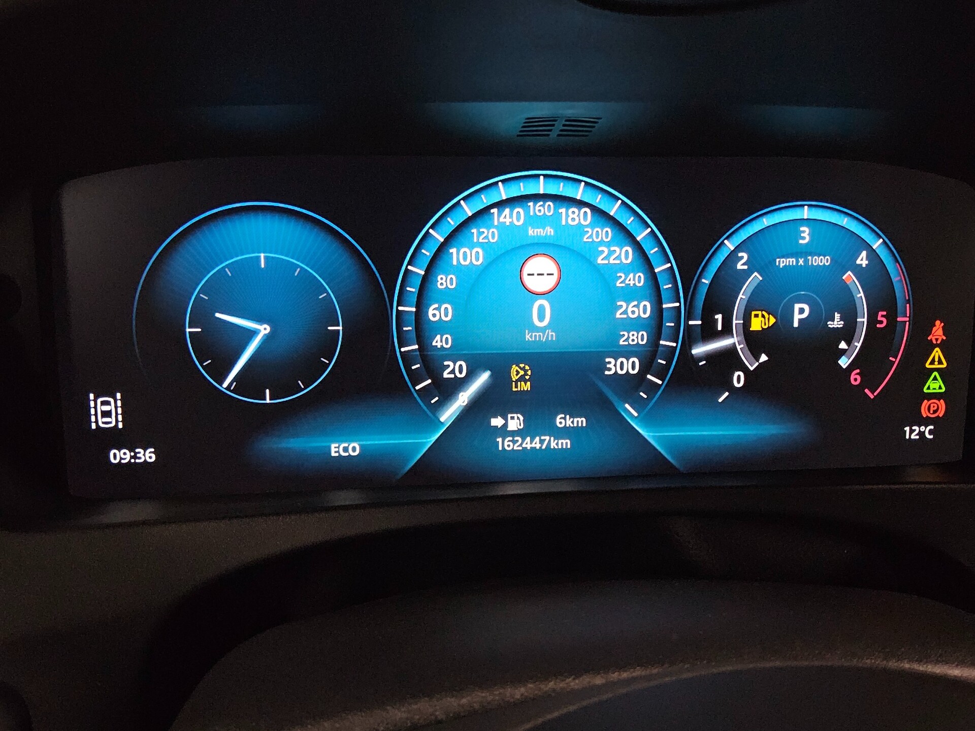 Jaguar F-Pace 30D AWD Leder Navi Xenon HuD RfK Sound 8