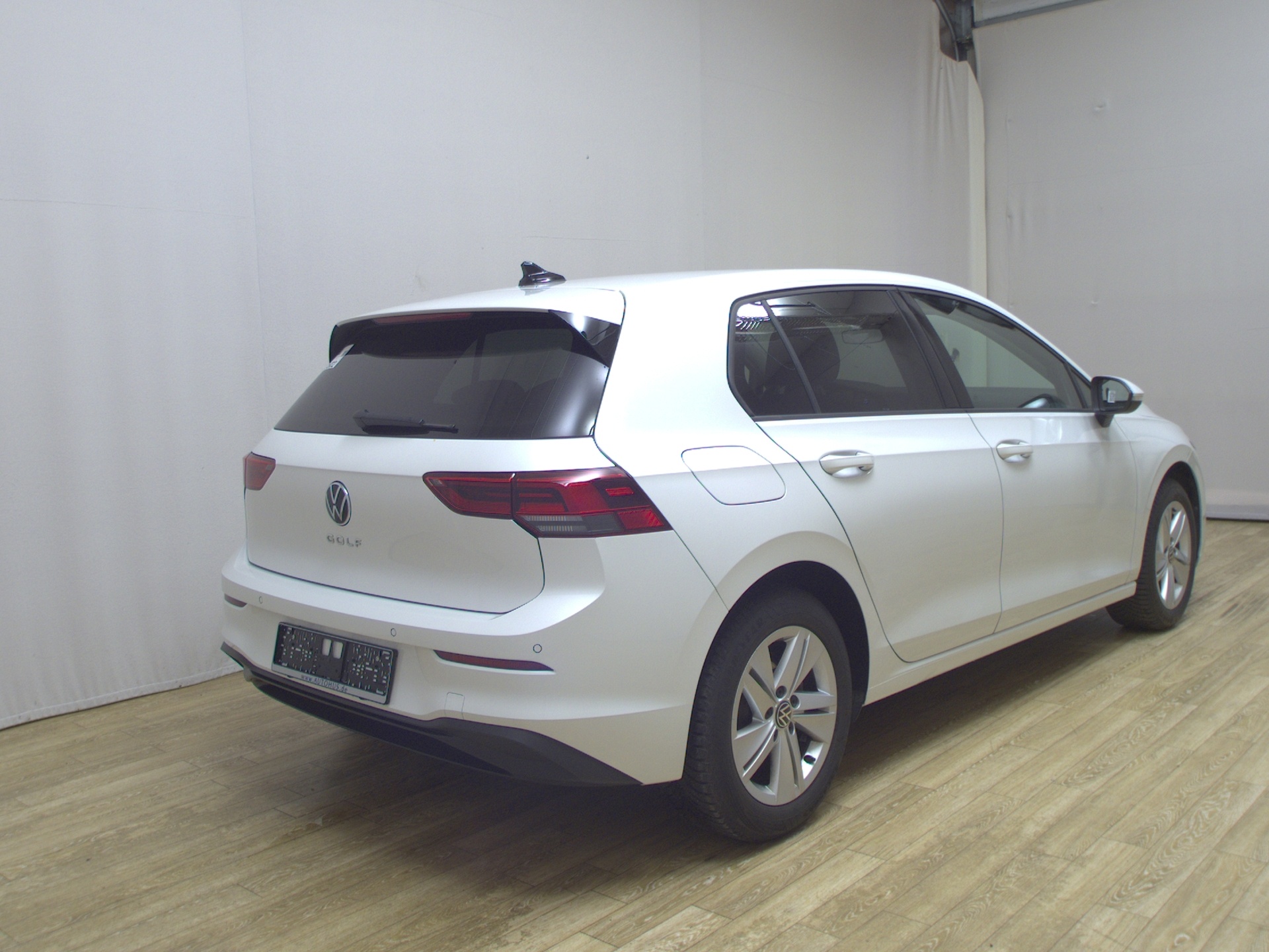 Volkswagen Golf-8 2.0 TDI Life Navi LED AID Kamera ACC SHZ 4