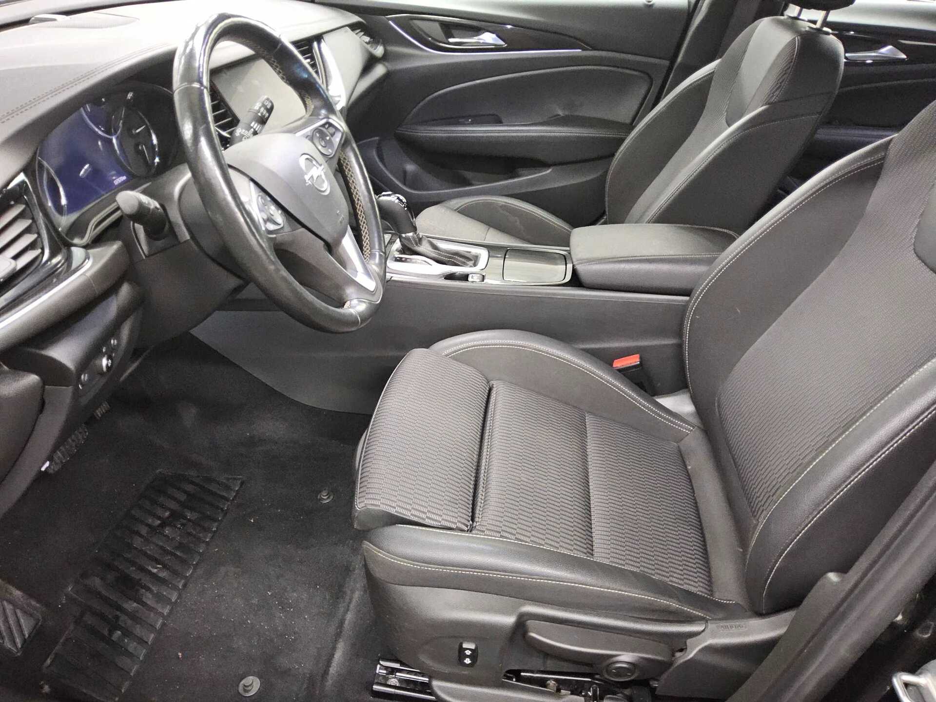 Opel Insignia ST 2.0 D Elegance Navi LED T-Leder RFK 8